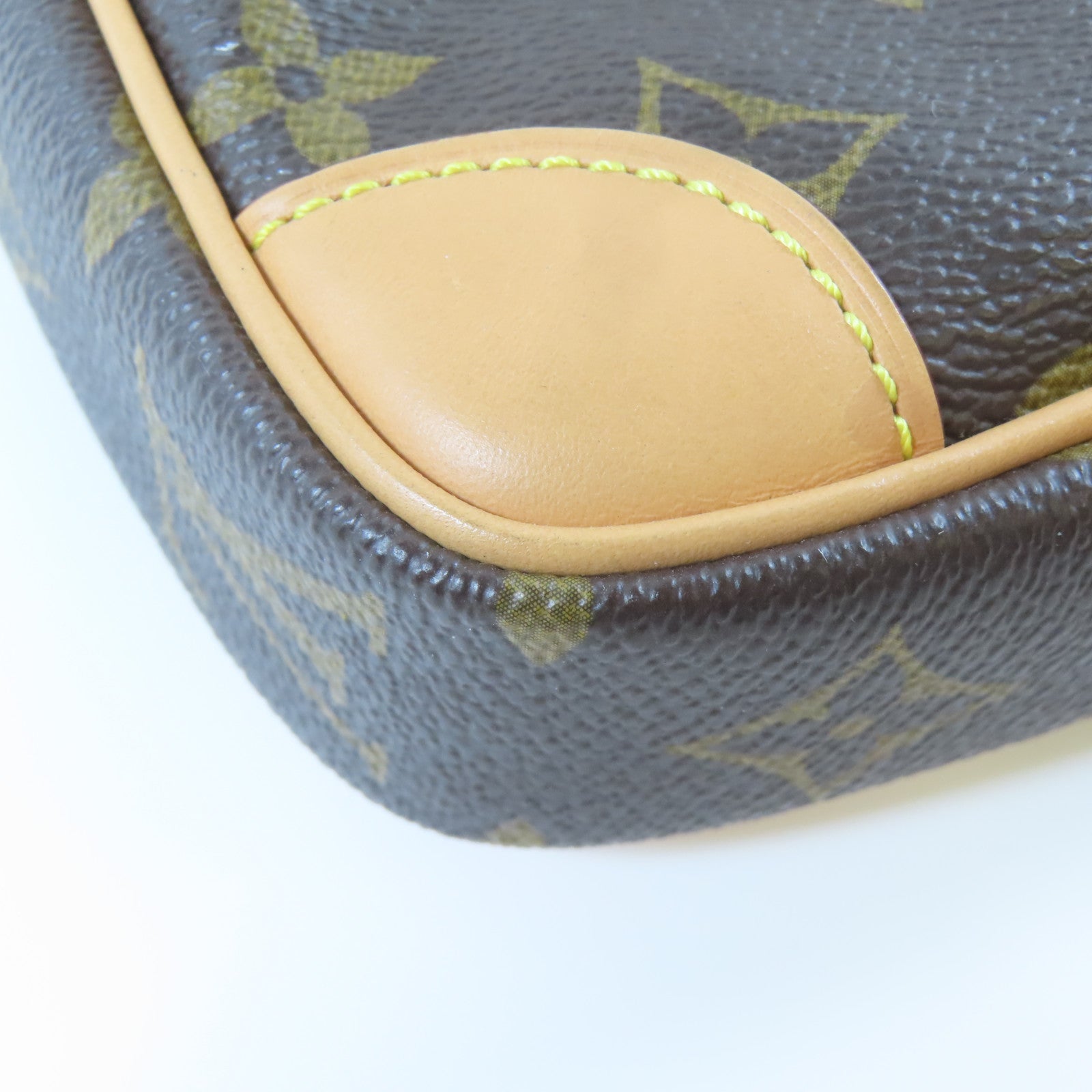 LOUIS VUITTON 【激減優惠】Monogram Game On Paname金扣肩背袋啡色