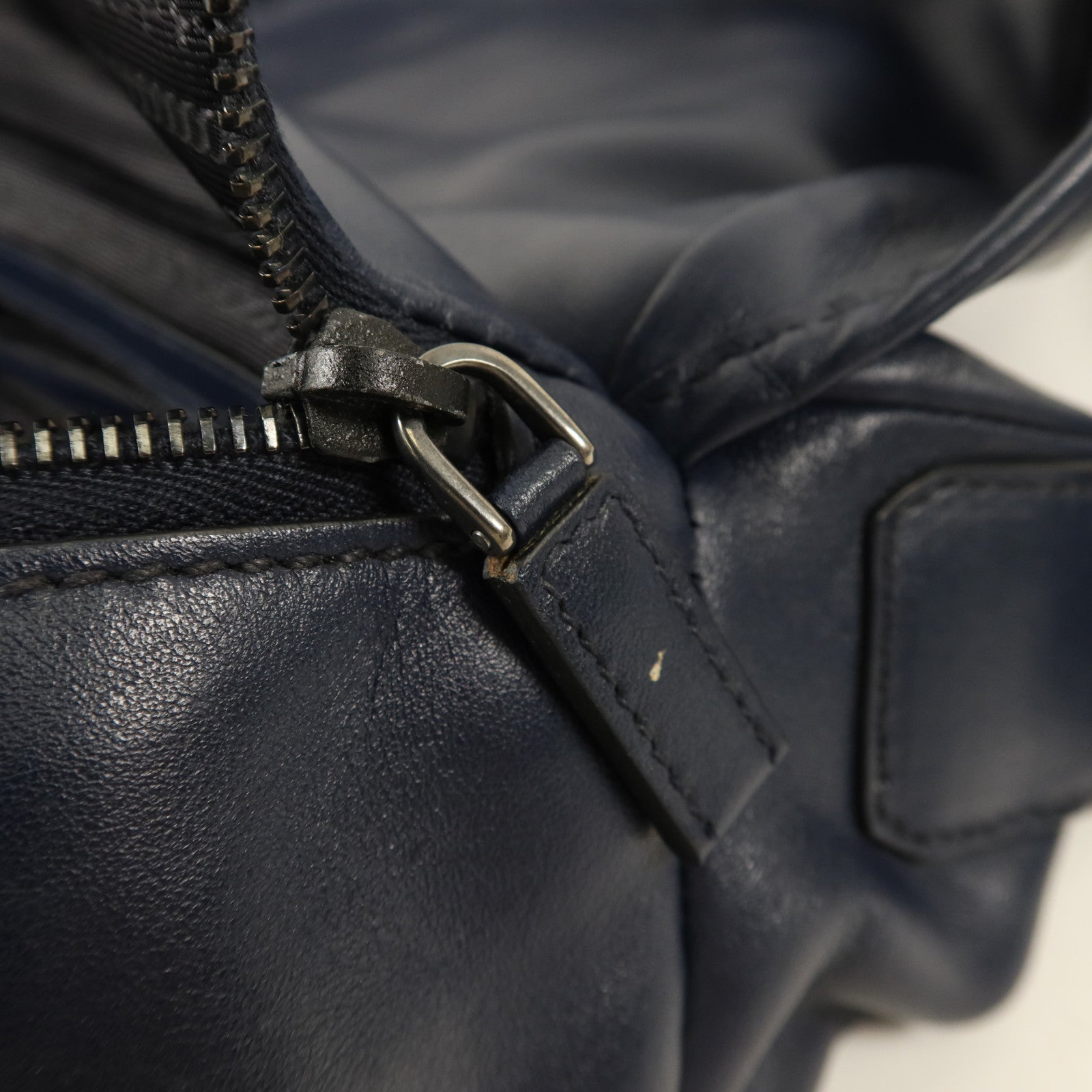 PRADA 牛皮皮革Messenger Bag肩背袋