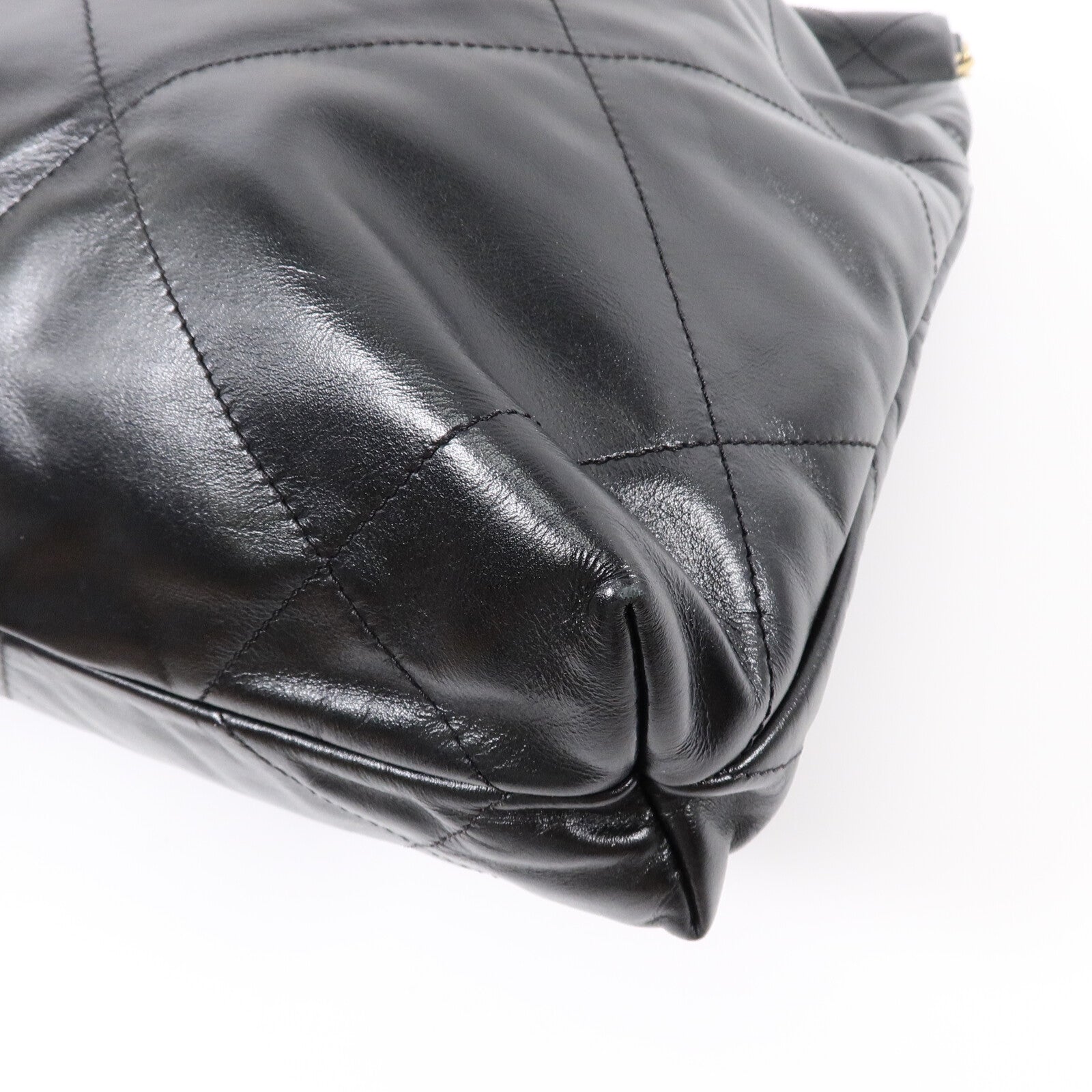 CHANEL 牛皮皮革Chanel 22 Small鏈帶肩背袋
