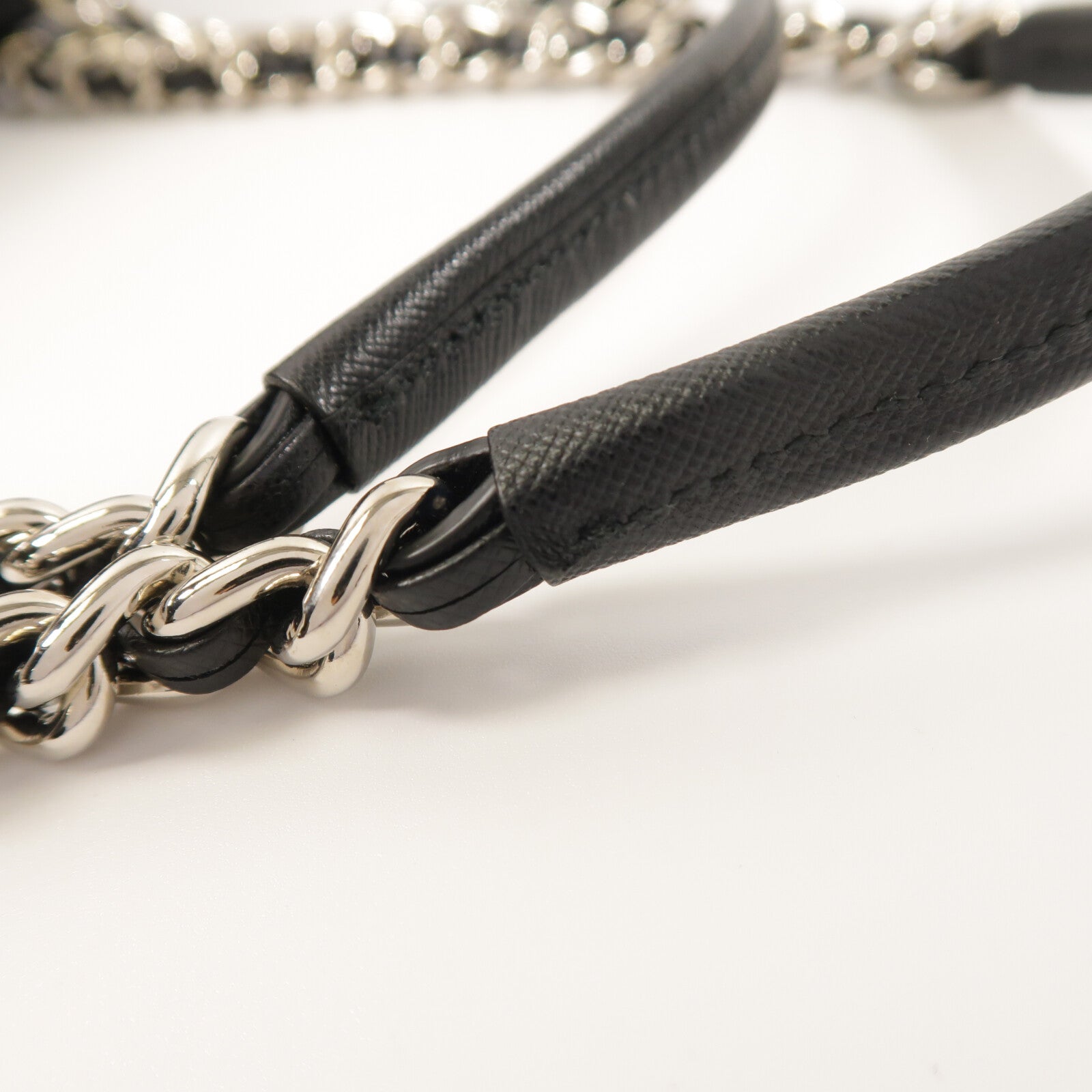 PRADA 尼龍Chain Shoulder鏈帶肩背袋
