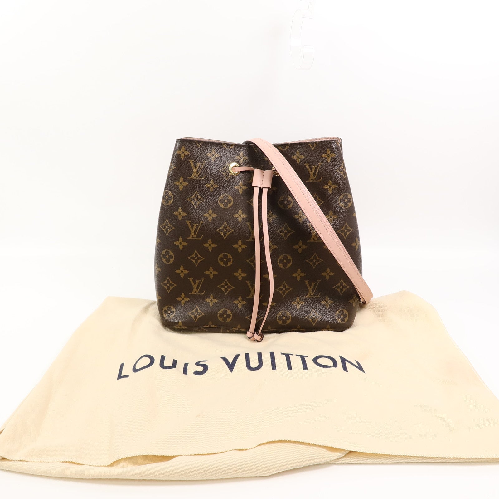 LOUIS VUITTON Monogram Neo Noe金扣肩背袋