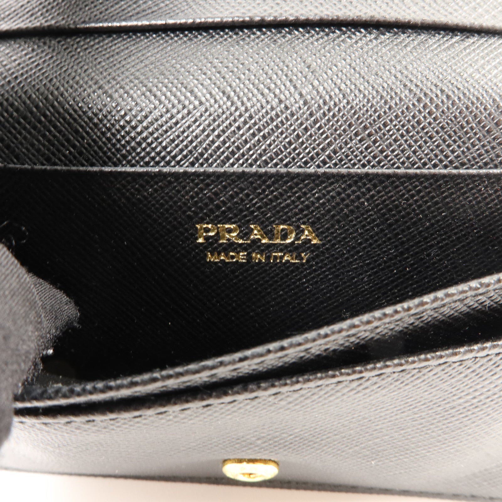 PRADA Saffiano皮革Card case金扣卡片套