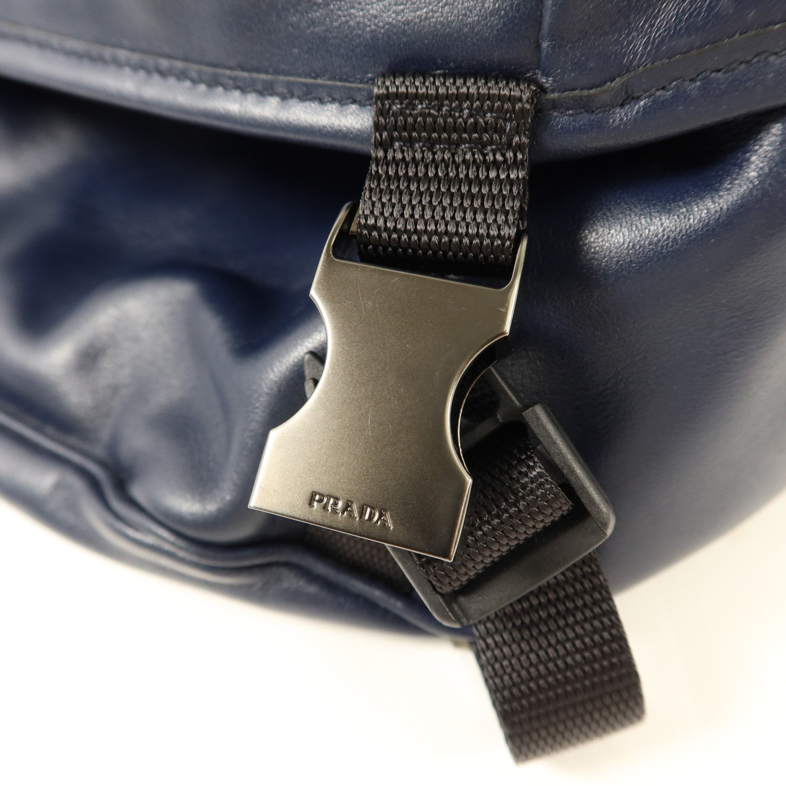 PRADA 牛皮皮革Messenger Bag肩背袋