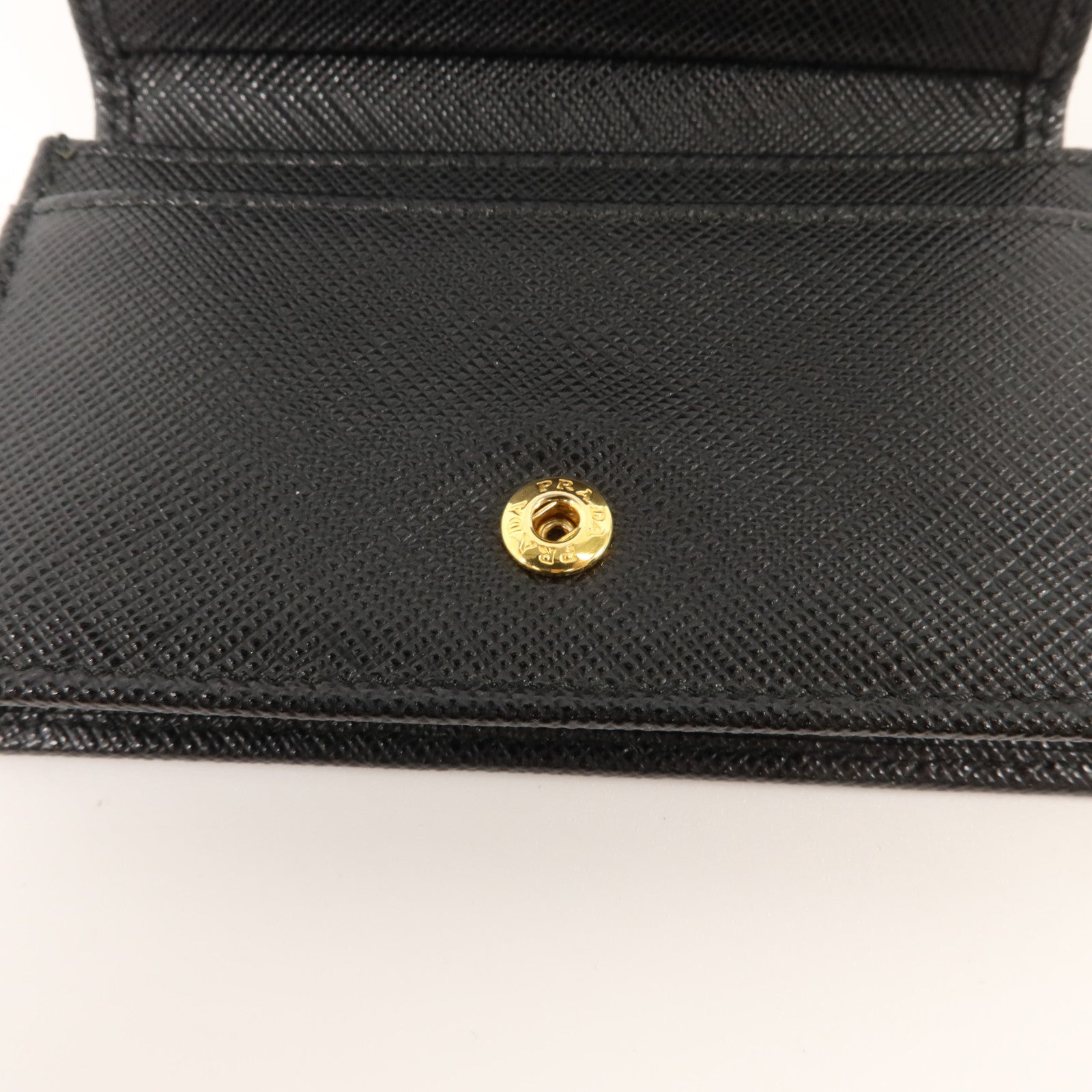 PRADA Saffiano皮革Card case金扣卡片套