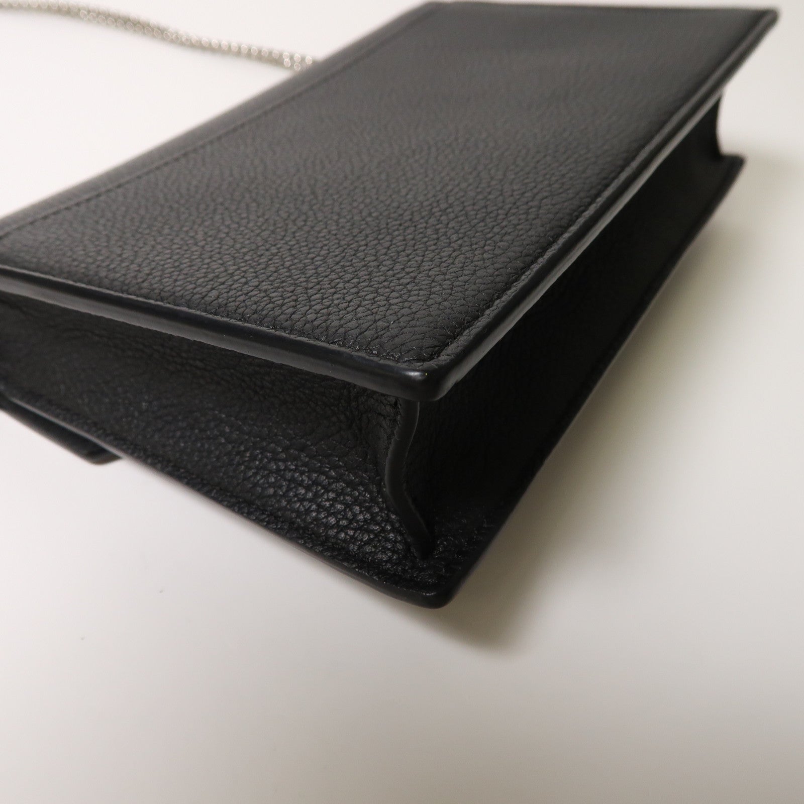 LOUIS VUITTON 牛皮皮革Mylockme Chain Pochette銀扣鏈帶肩背袋黑色