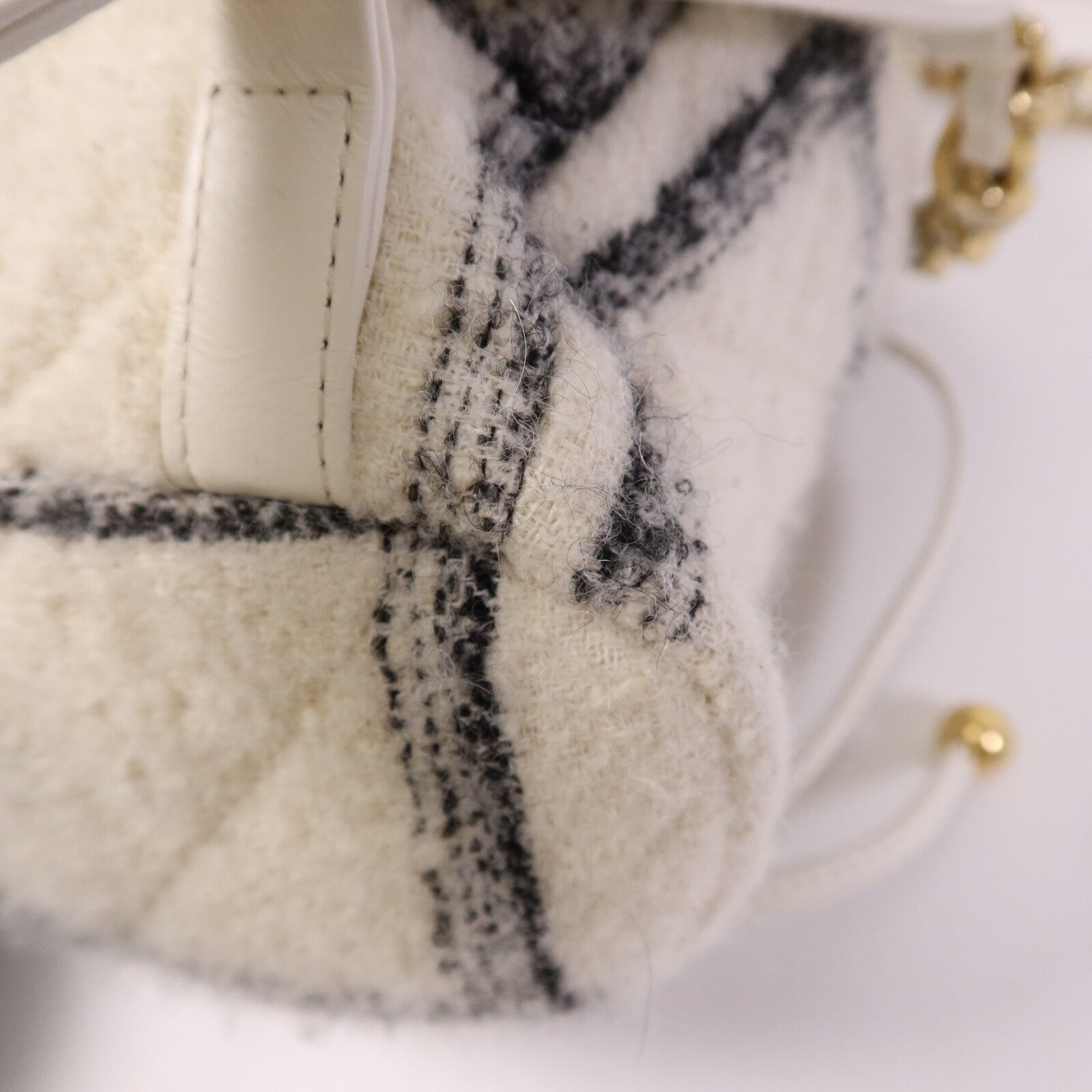 CHANEL 【激減優惠】Tweed 22K Duma金扣鏈帶背包