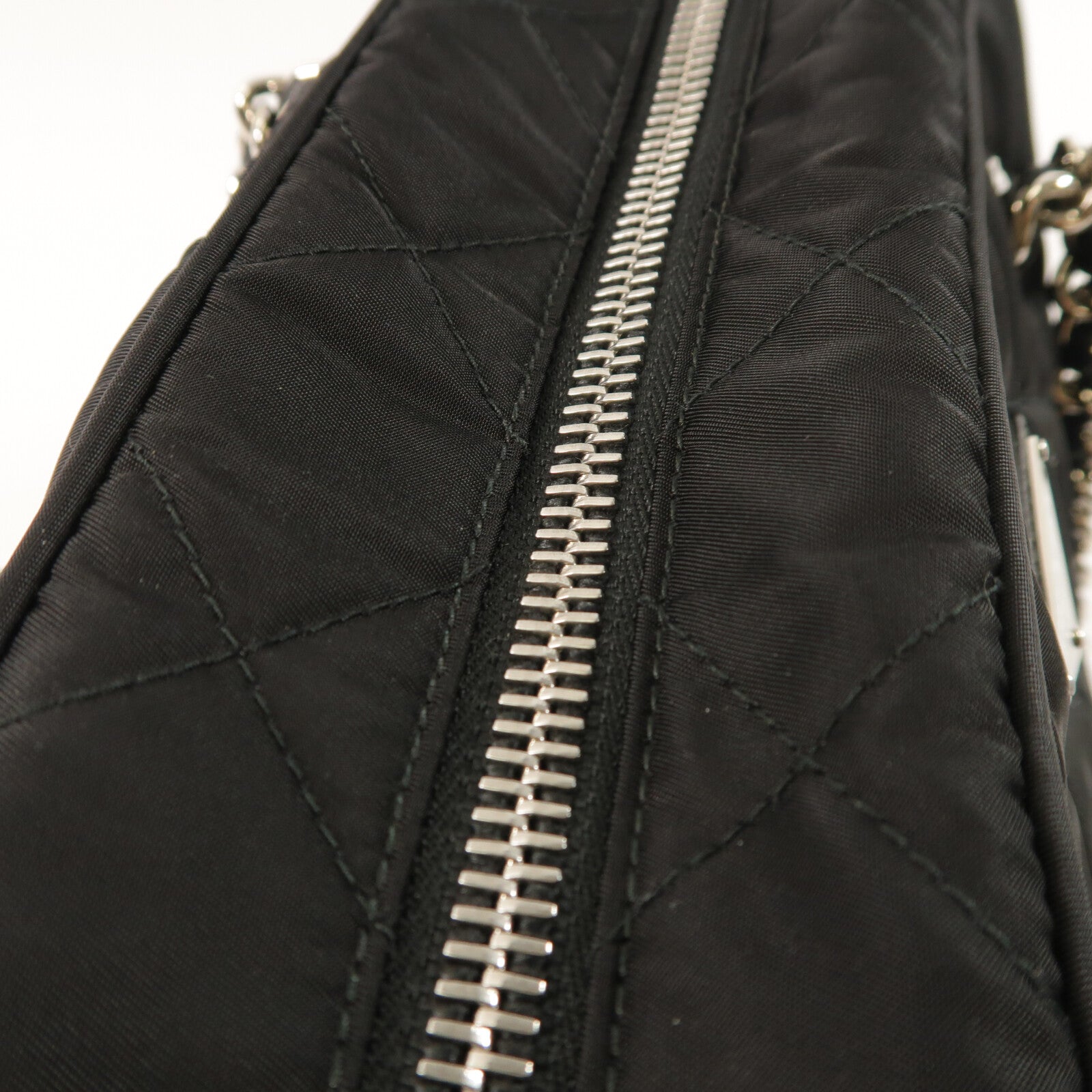PRADA 尼龍Chain Shoulder鏈帶肩背袋