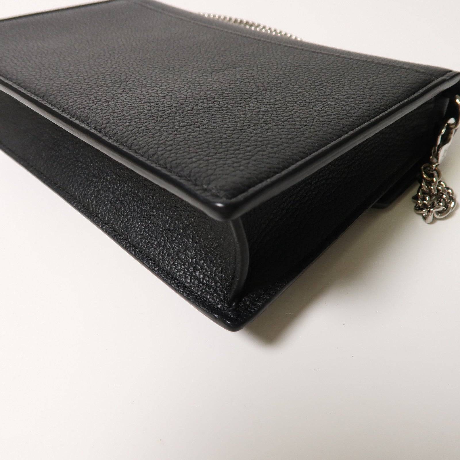 LOUIS VUITTON 牛皮皮革Mylockme Chain Pochette銀扣鏈帶肩背袋黑色