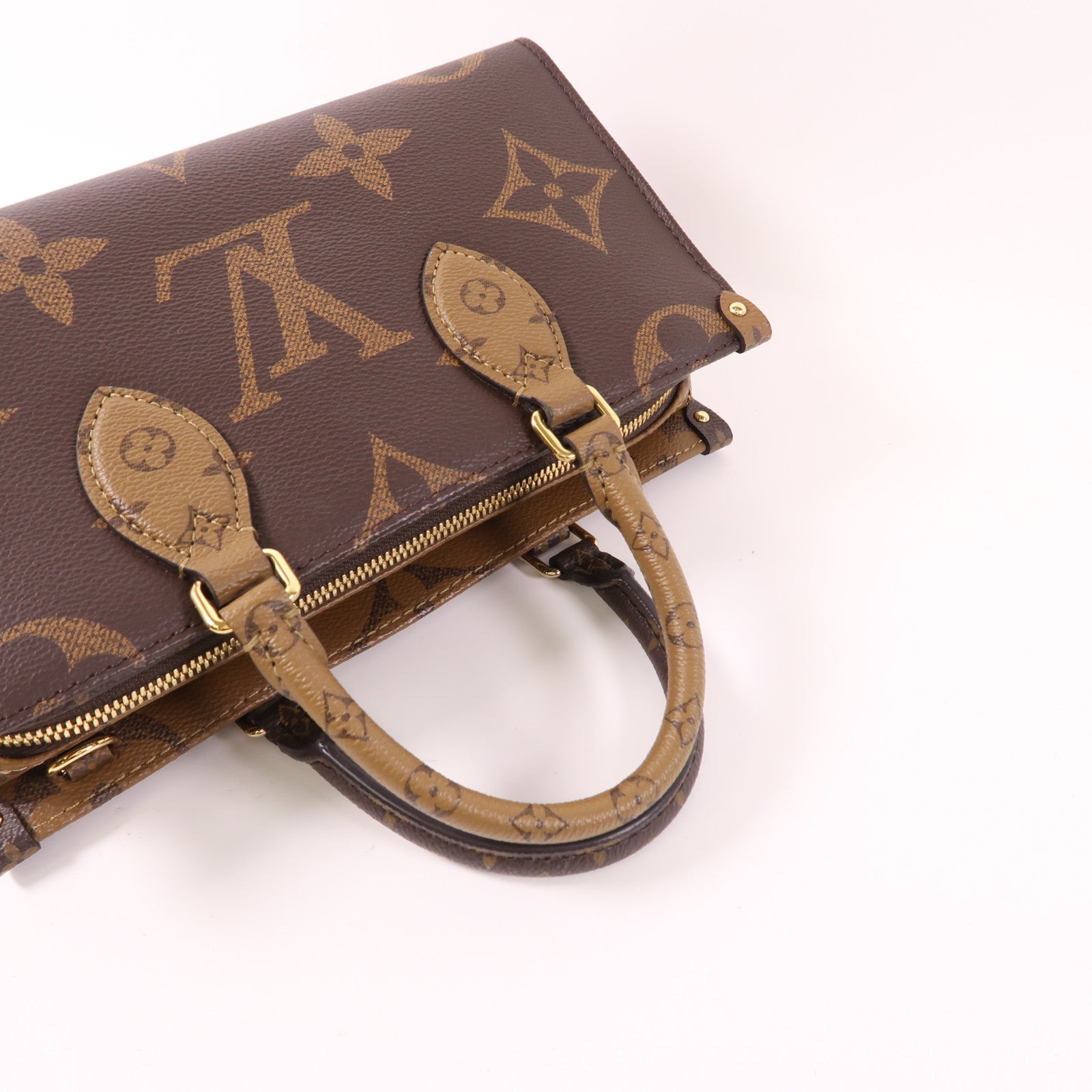 LOUIS VUITTON Monogram Giant Reverse On The Go East West金扣手挽肩背兩用袋