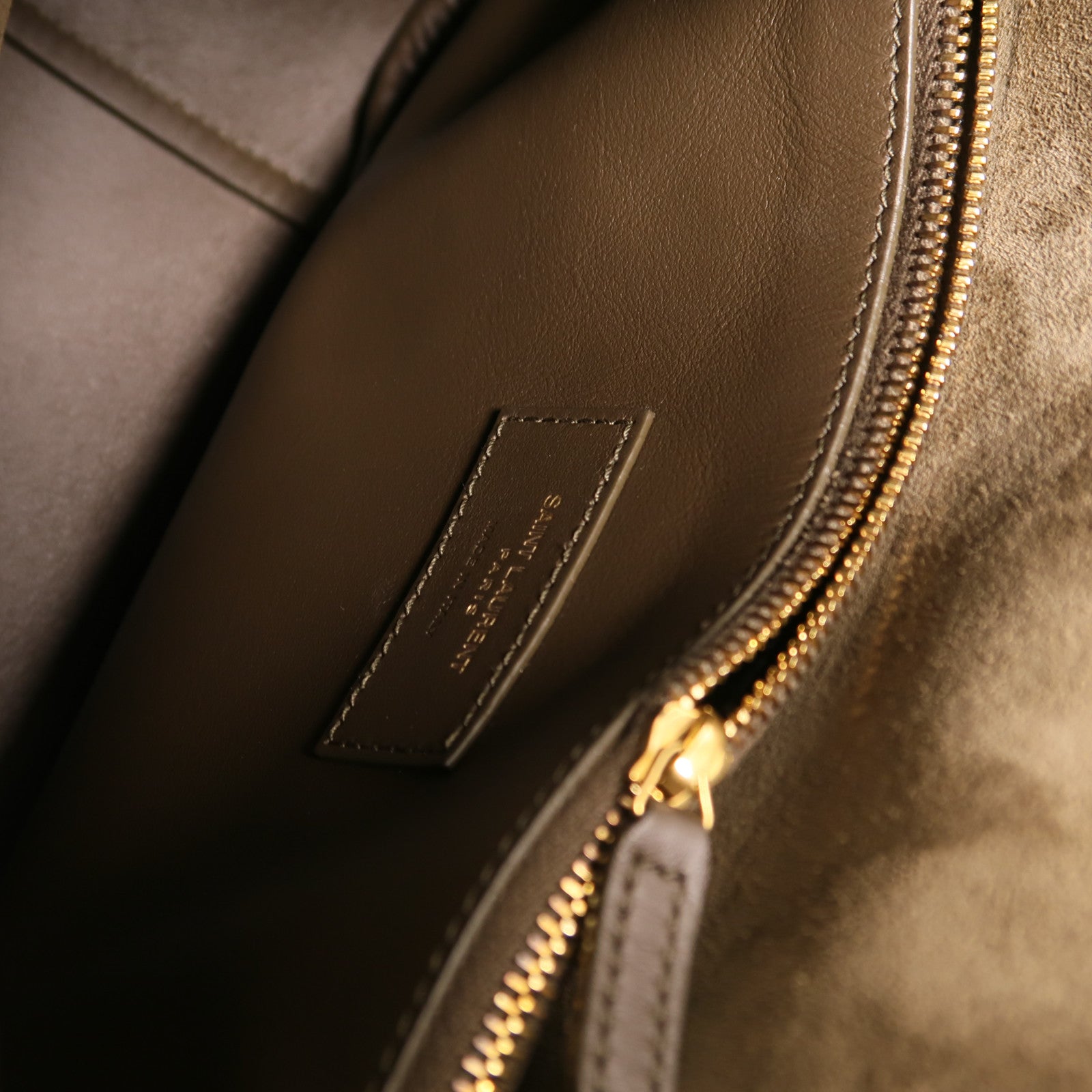 SAINT LAURENT 牛皮皮革Hobo Small金扣手挽袋