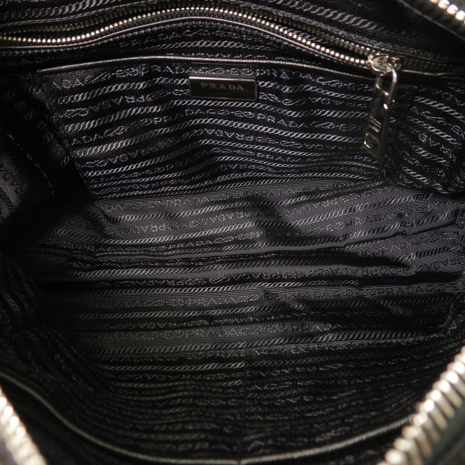 PRADA 尼龍Chain Shoulder鏈帶肩背袋