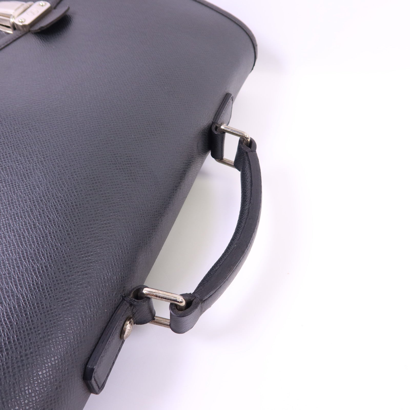 LOUIS VUITTON Taiga Anton Messenger Bag銀扣公事包