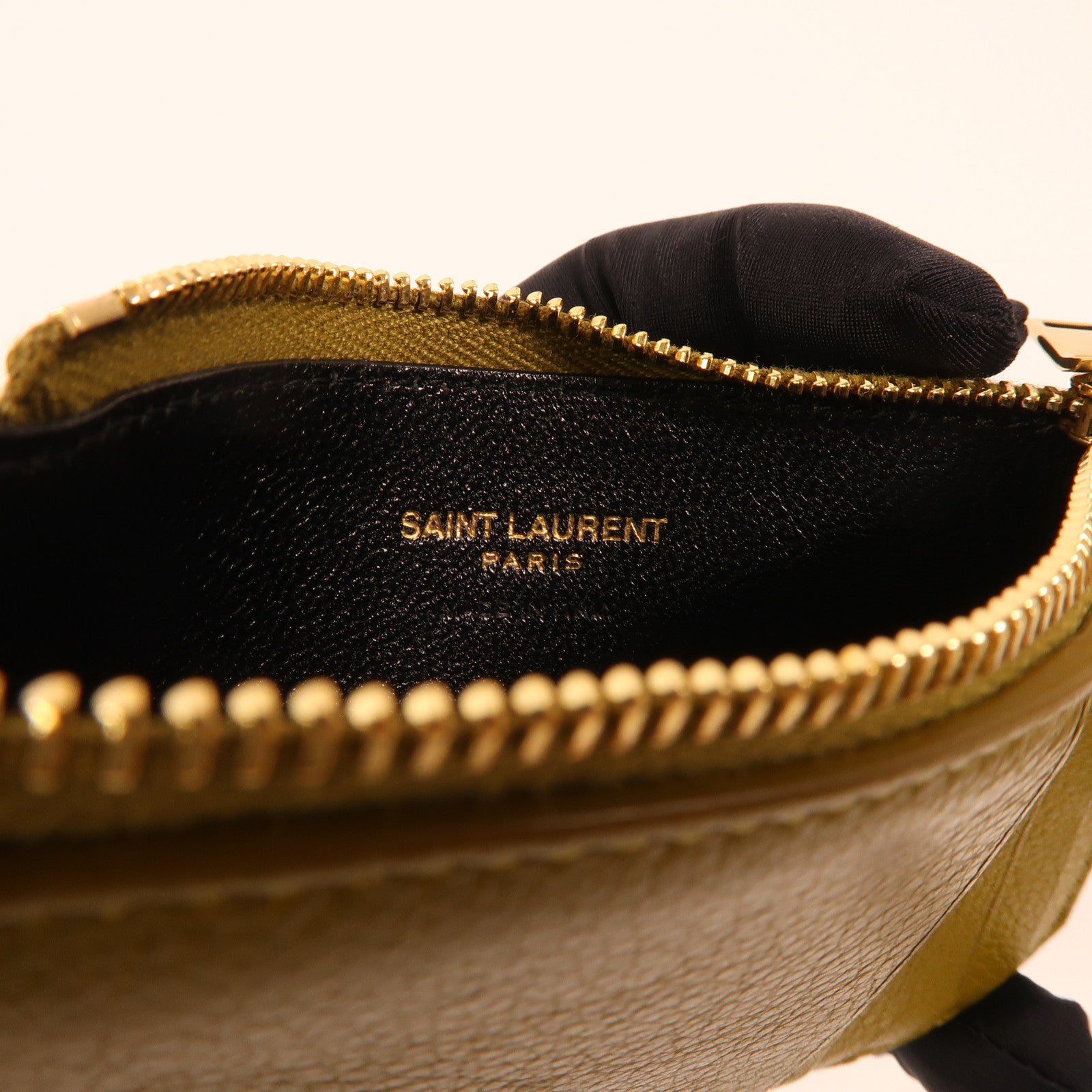 YVES SAINT LAURENT 牛皮皮革Card Case金扣卡片套