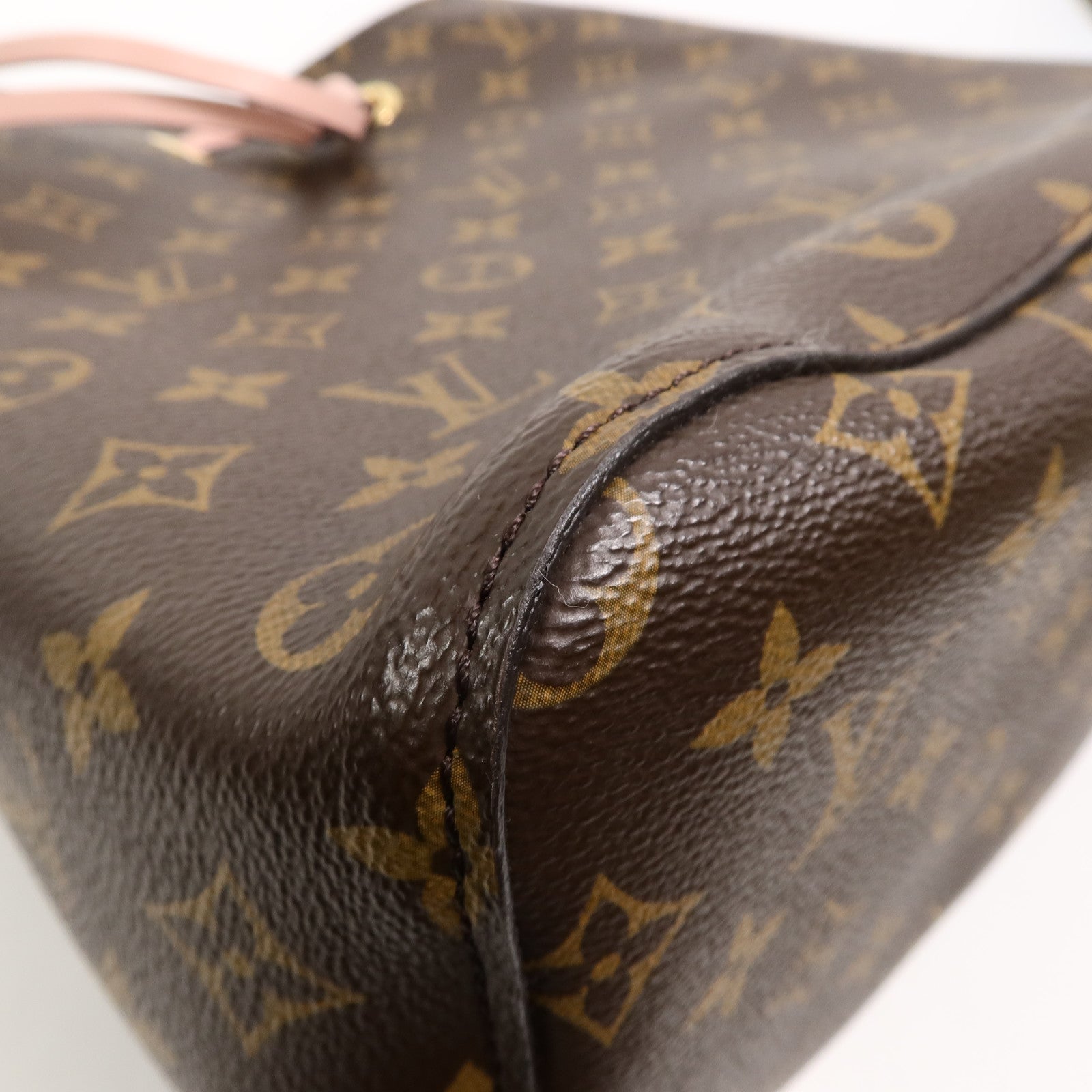 LOUIS VUITTON Monogram Neo Noe金扣肩背袋