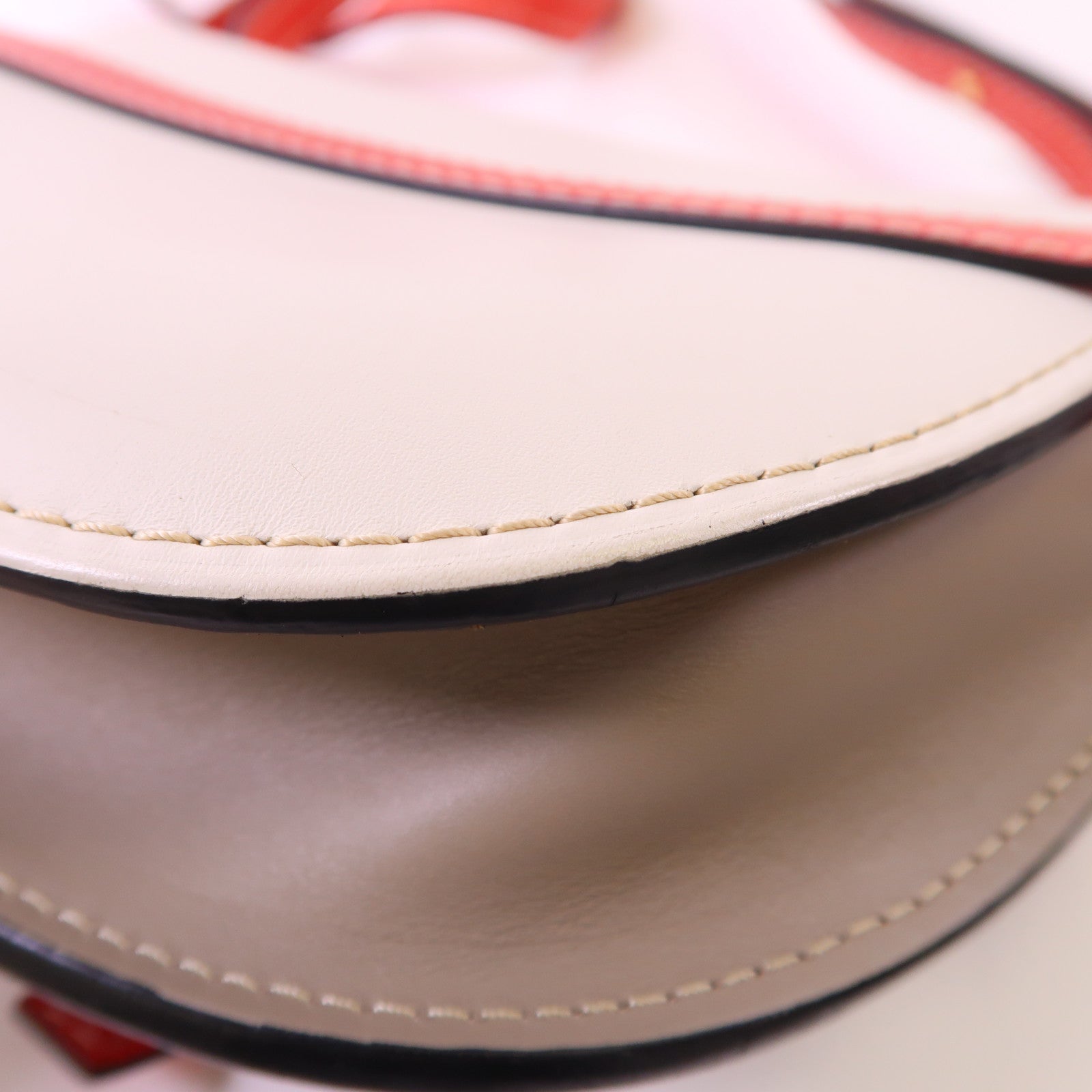 LOEWE 牛皮皮革Gate Small金扣肩背袋