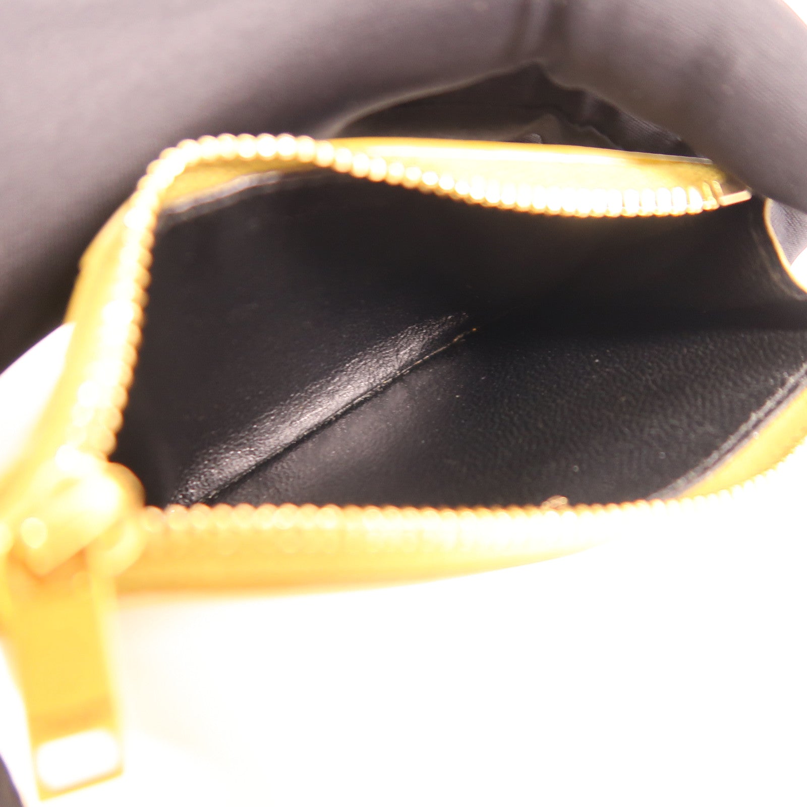 YVES SAINT LAURENT 牛皮皮革Card Case金扣卡片套