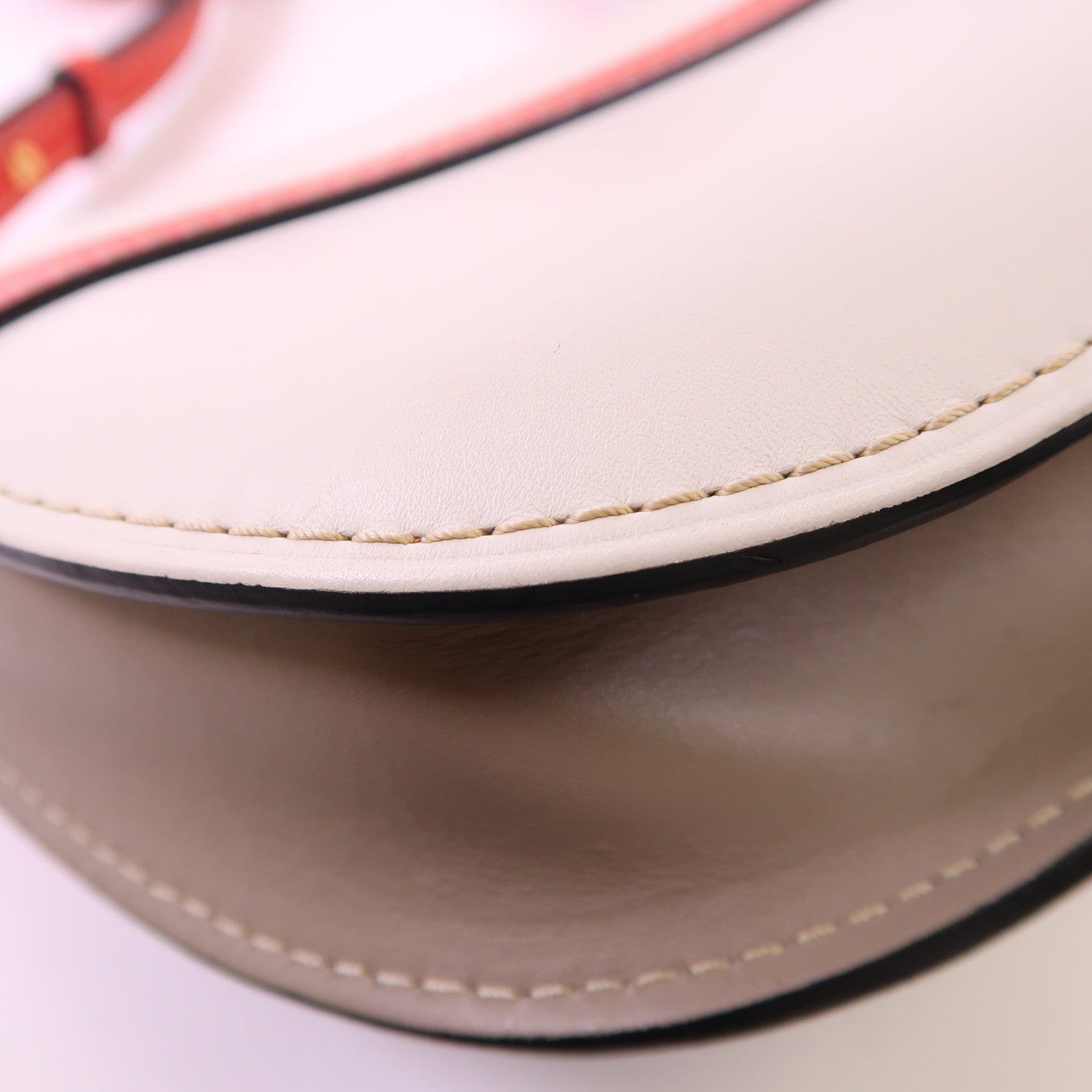 LOEWE 牛皮皮革Gate Small金扣肩背袋