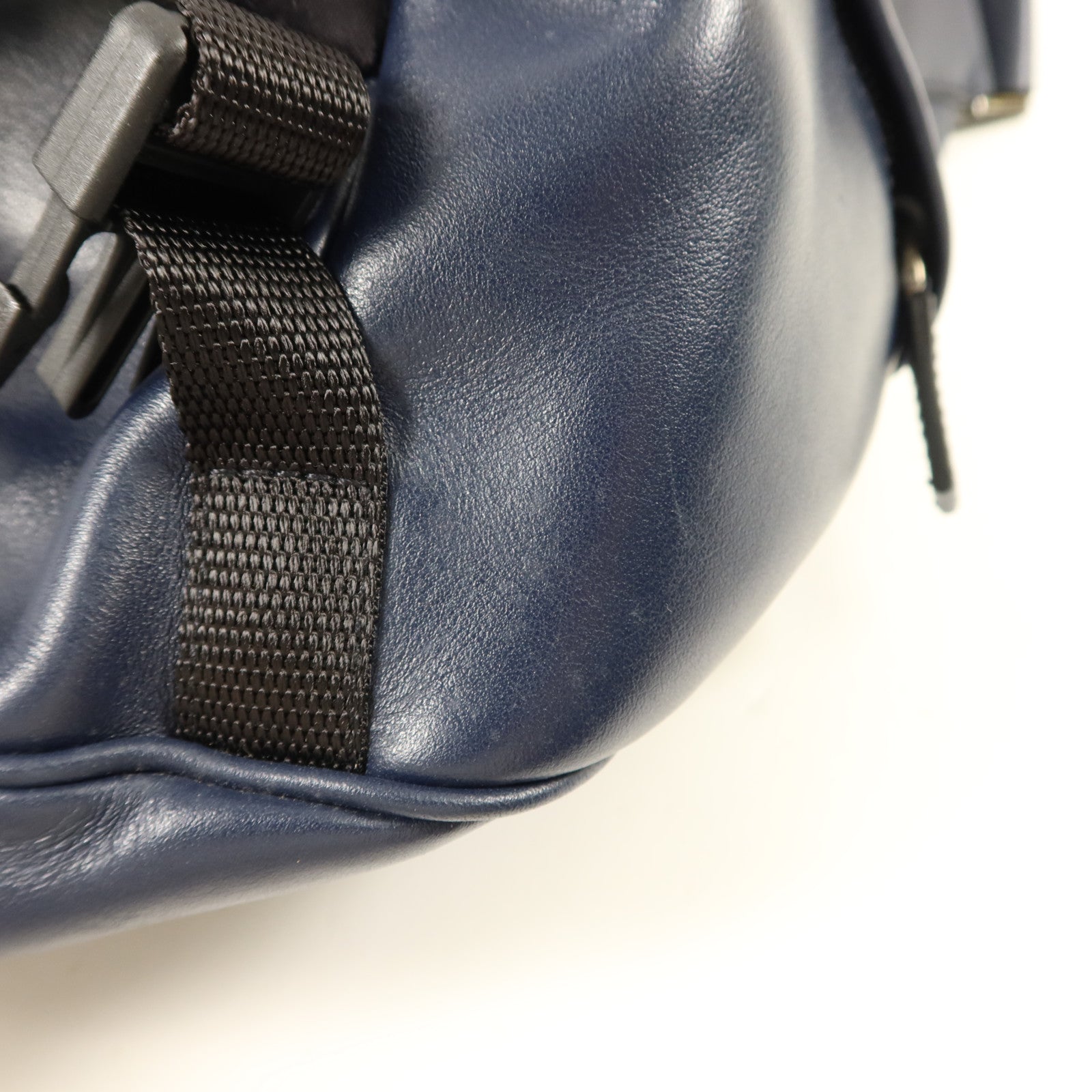 PRADA 牛皮皮革Messenger Bag肩背袋