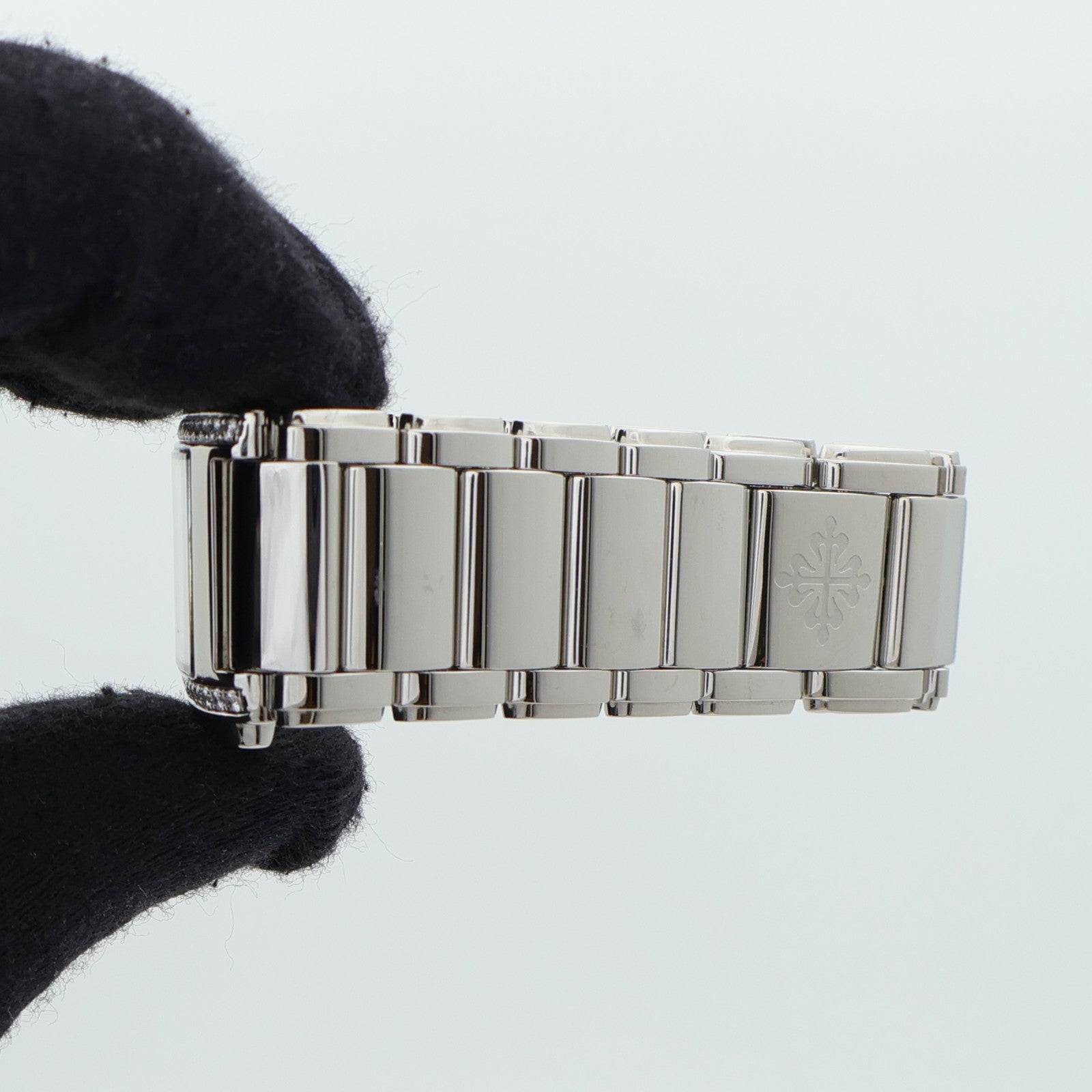 PATEK PHILIPPE Twenty-4 4910/10A-011