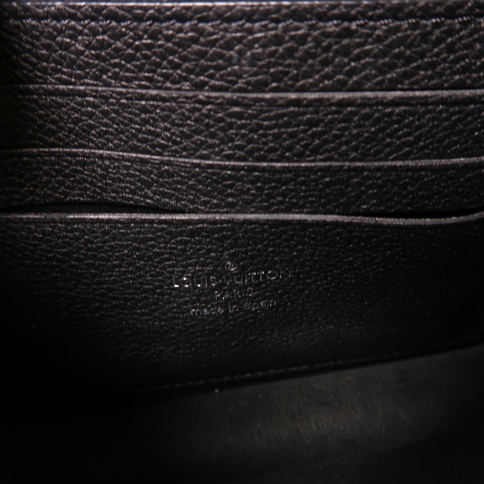LOUIS VUITTON 牛皮皮革Mylockme Chain Pochette銀扣鏈帶肩背袋黑色