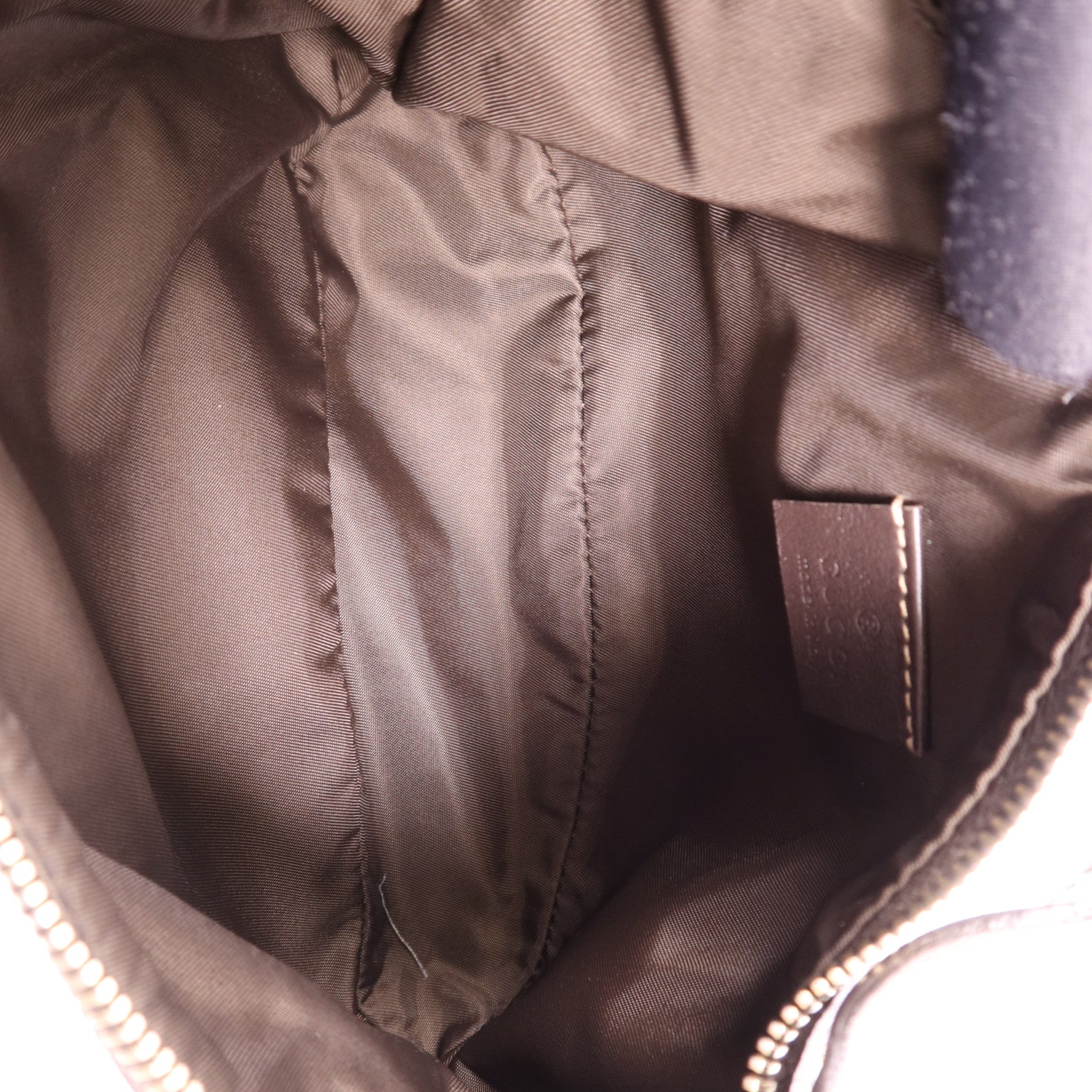 GUCCI 帆布Shoulder Pouch金扣肩背袋