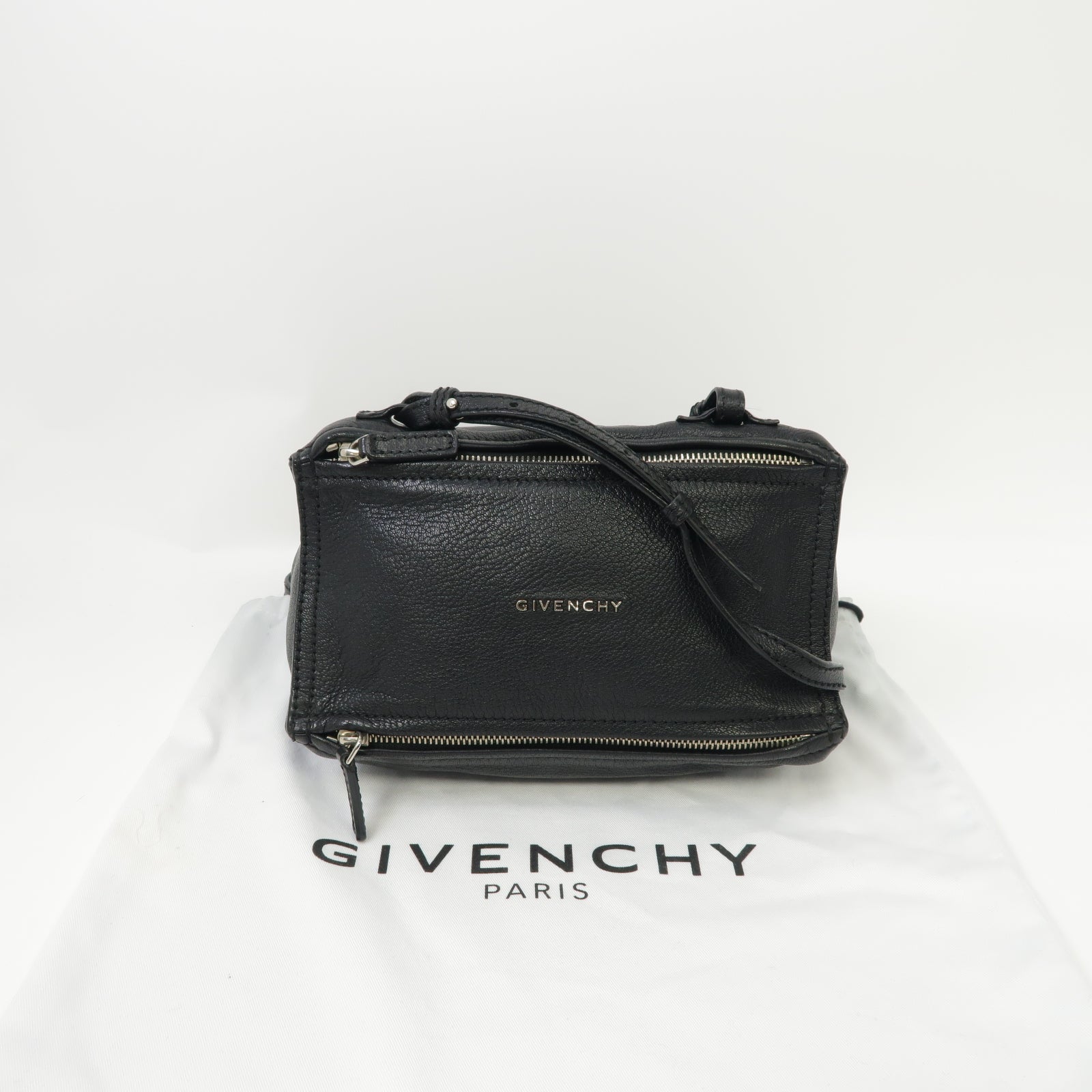 GIVENCHY 【激減優惠】牛皮皮革Pandora銀扣肩背袋黑色