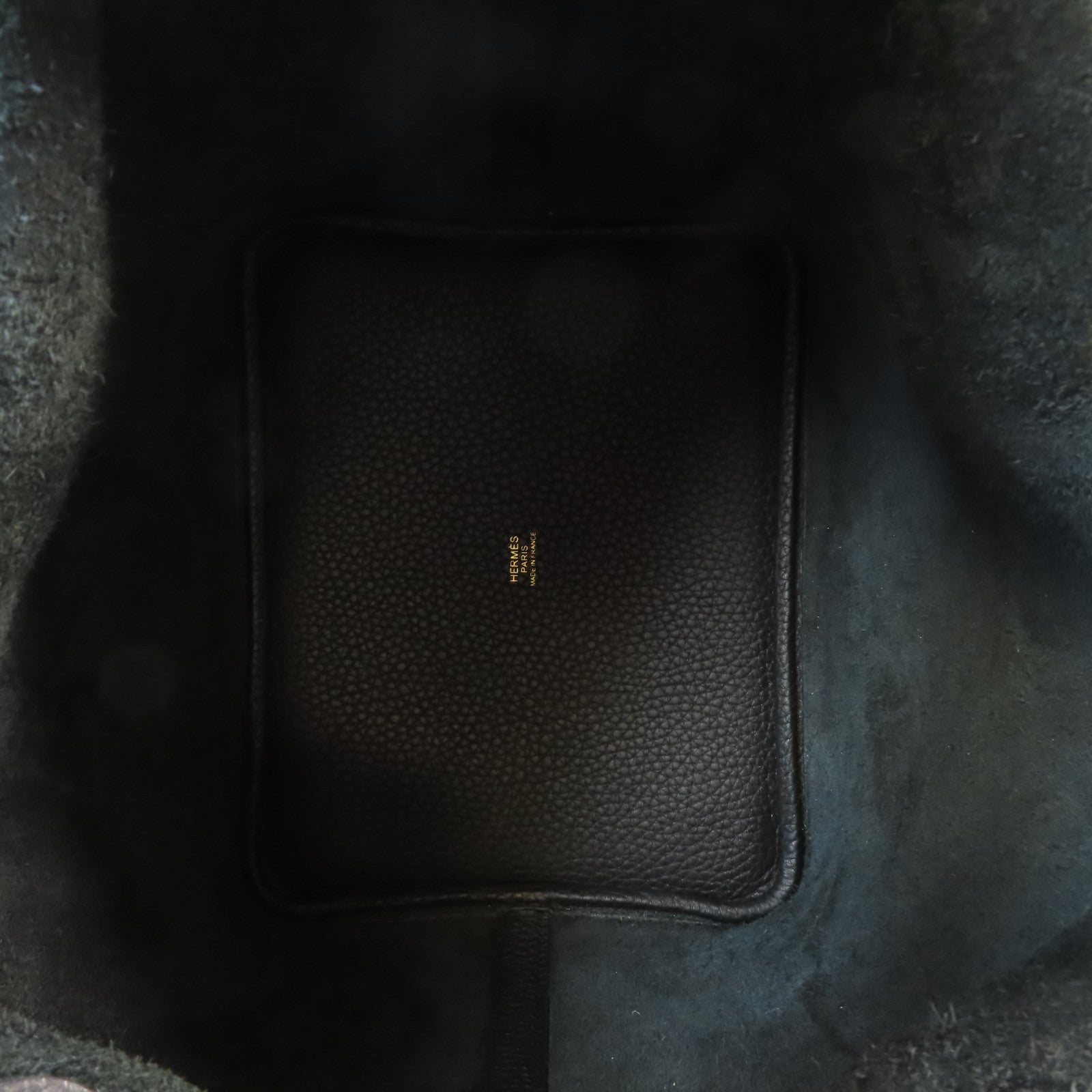 HERMES Clemence皮革Picotin MM金扣手挽袋Noir