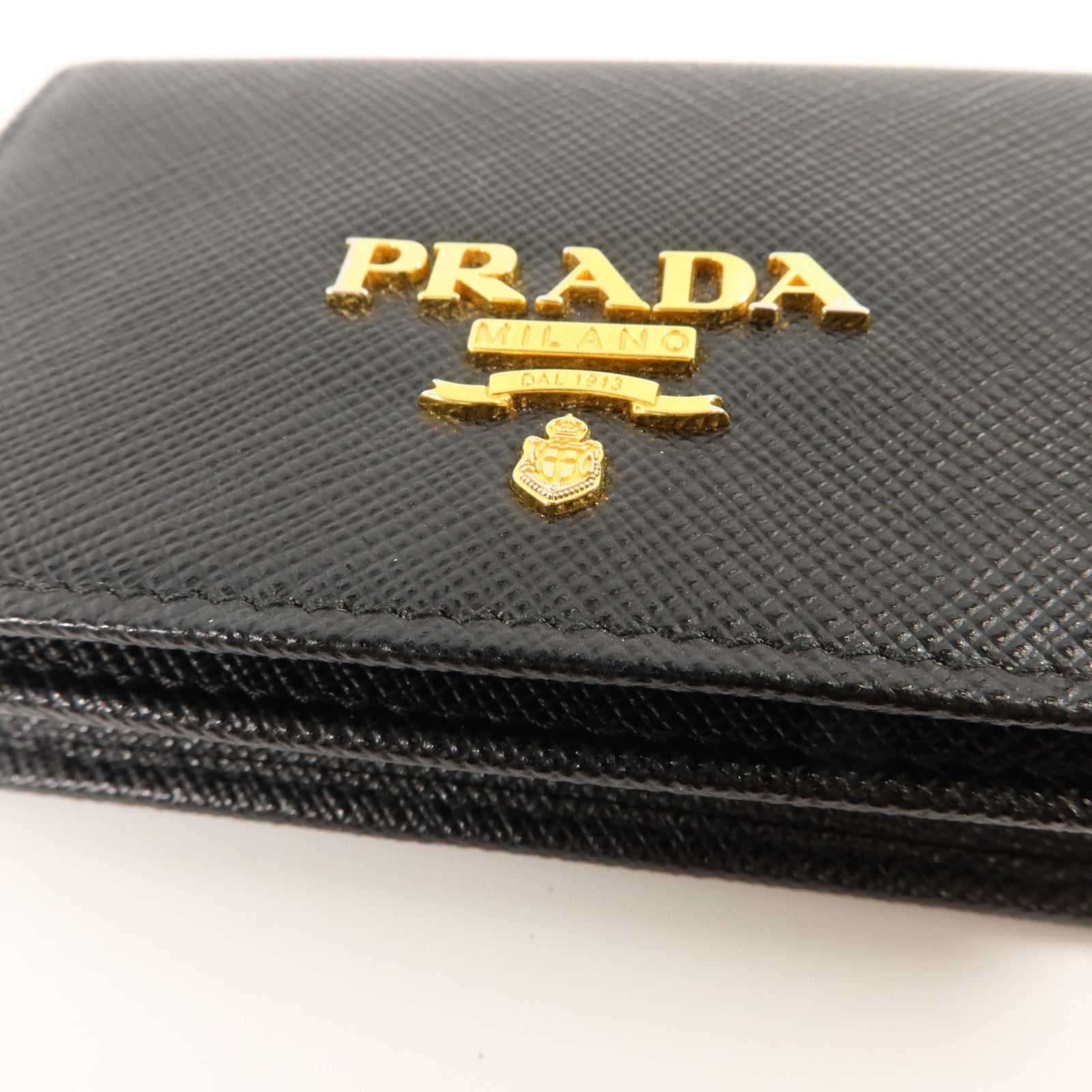 PRADA Saffiano皮革Card case金扣卡片套
