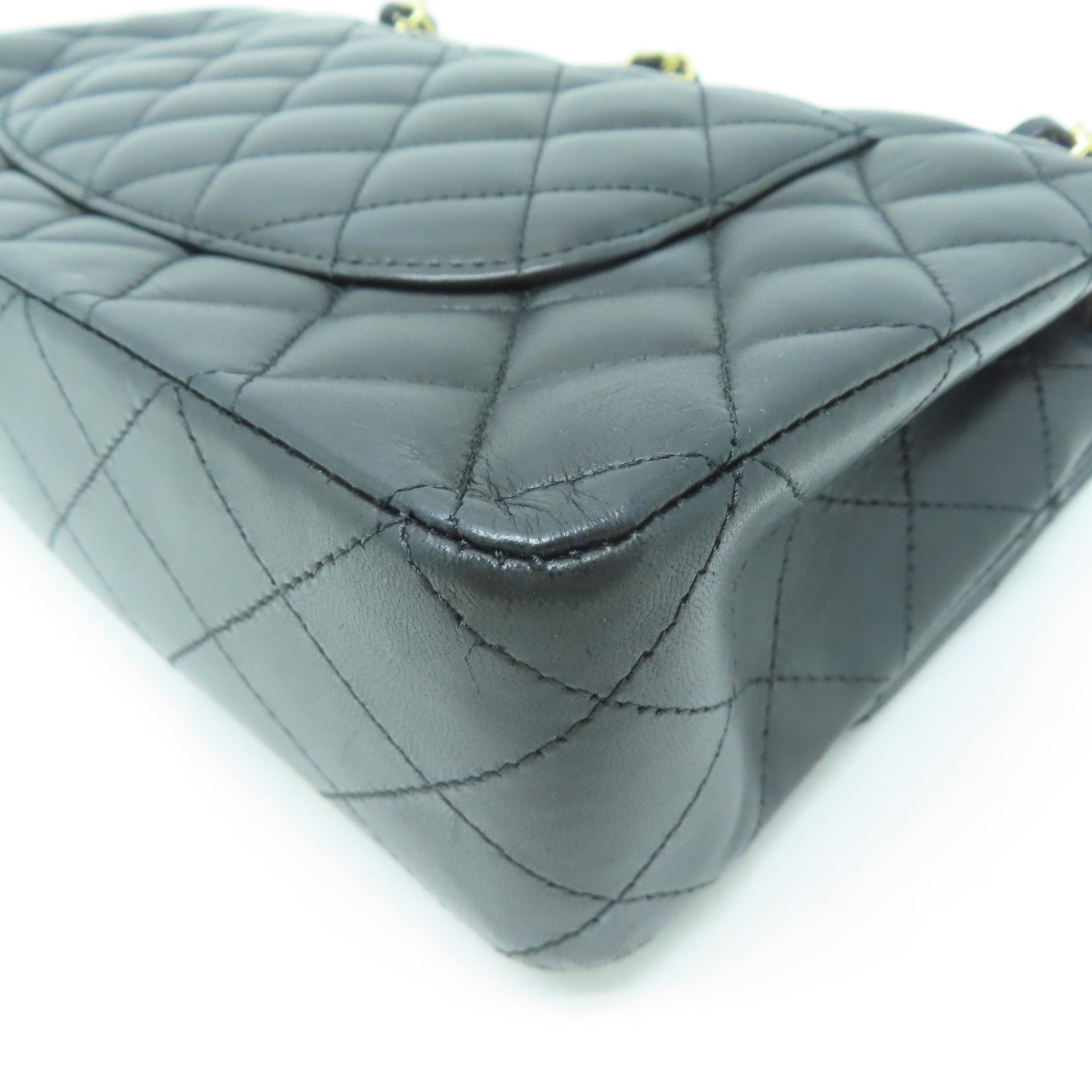 CHANEL 【激減優惠】菱格羊皮皮革Classic 25金扣鏈帶肩背袋黑色
