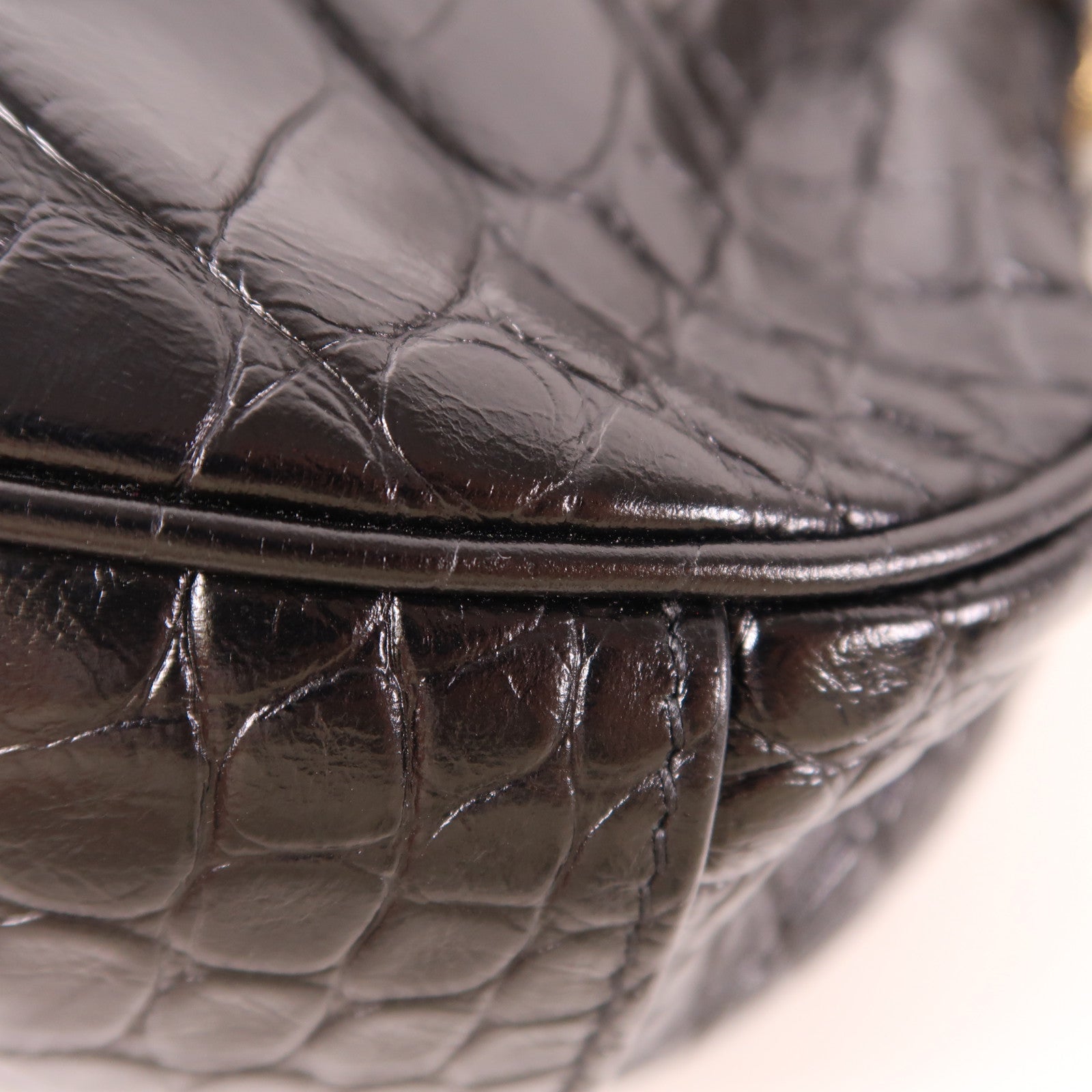 BALENCIAGA 皮革Le Cagole XS金扣肩背袋