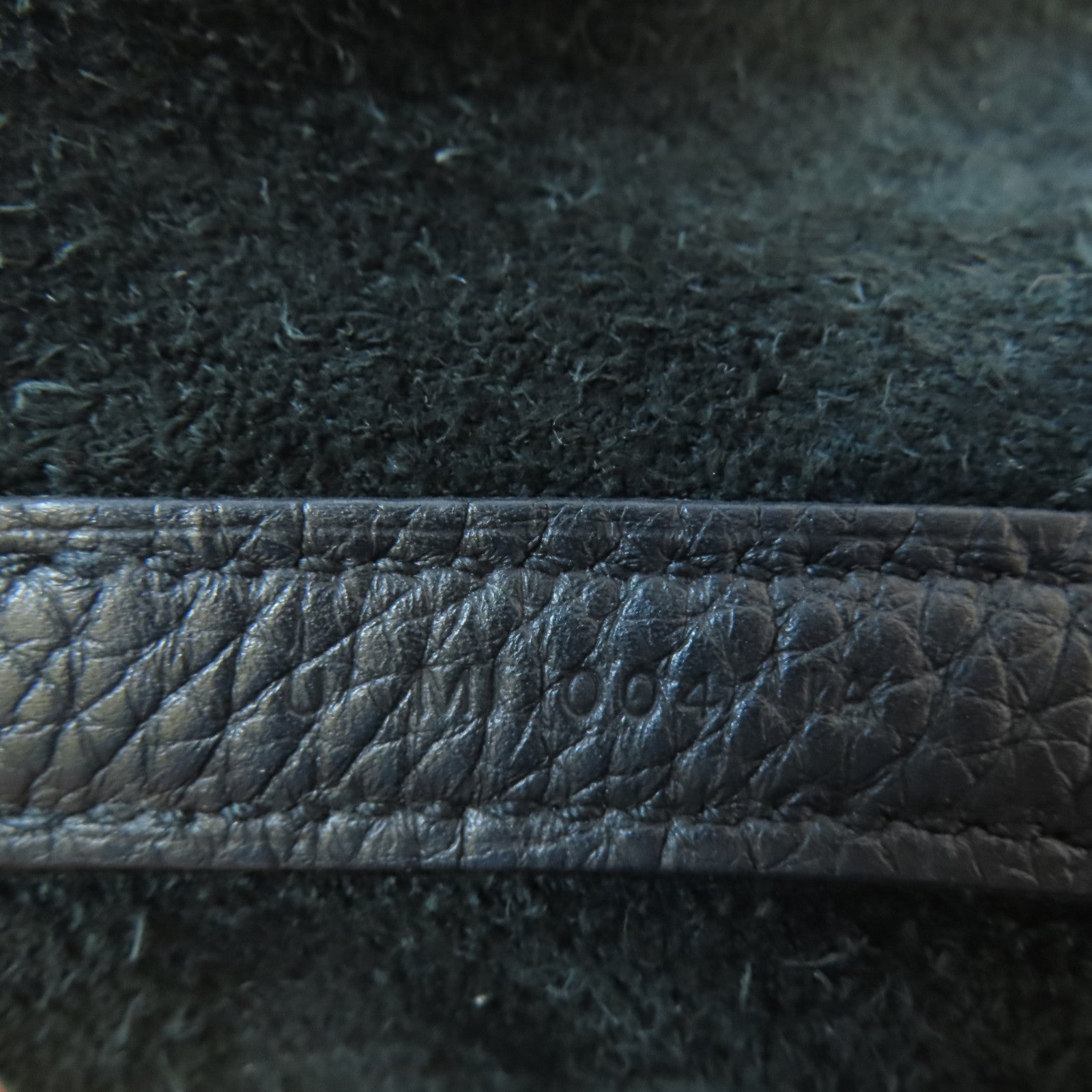 HERMES Clemence皮革Picotin MM金扣手挽袋Noir