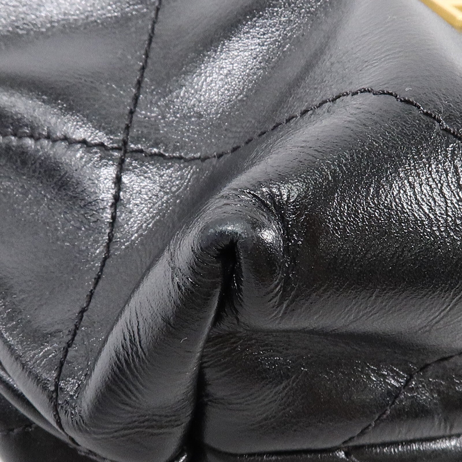 CHANEL 牛皮皮革Chanel 22 Small鏈帶肩背袋