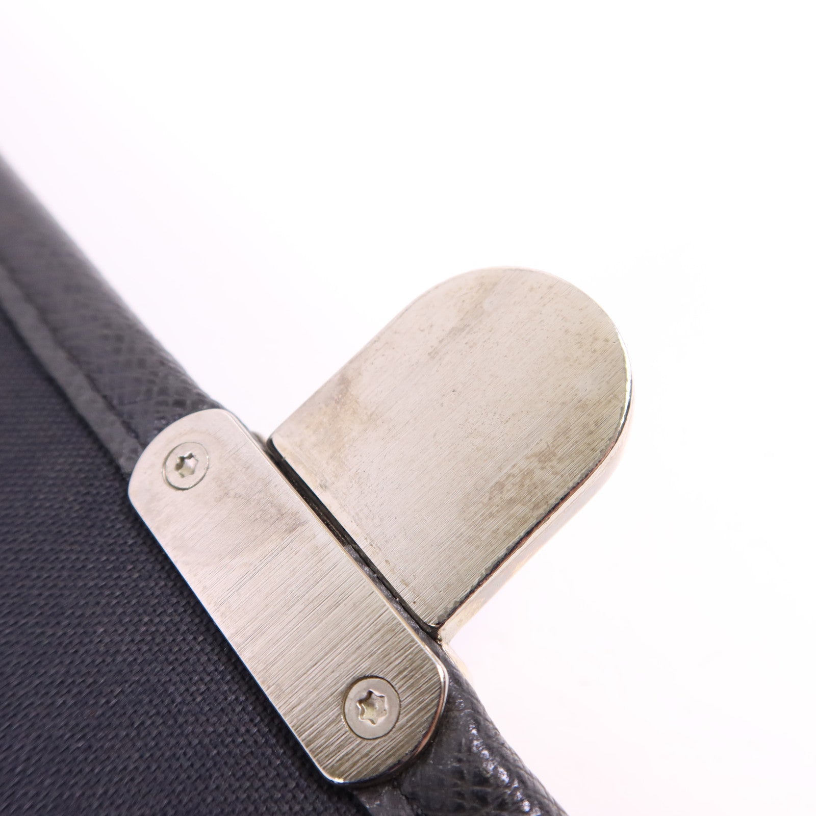 LOUIS VUITTON Taiga Anton Messenger Bag銀扣公事包