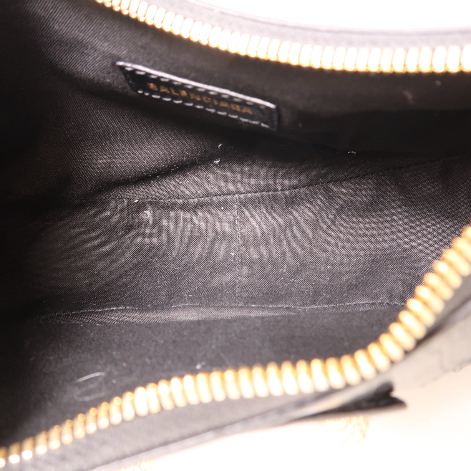 BALENCIAGA 皮革Le Cagole XS金扣肩背袋