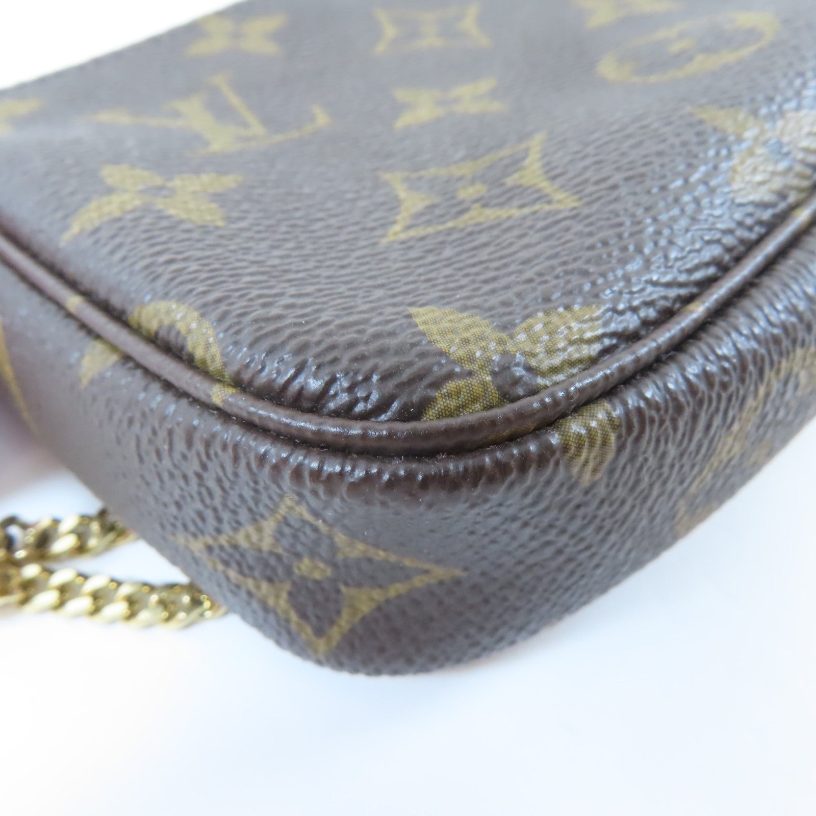 LOUIS VUITTON Monogram Mini Pochette Accessoires金扣鏈帶手挽袋啡色