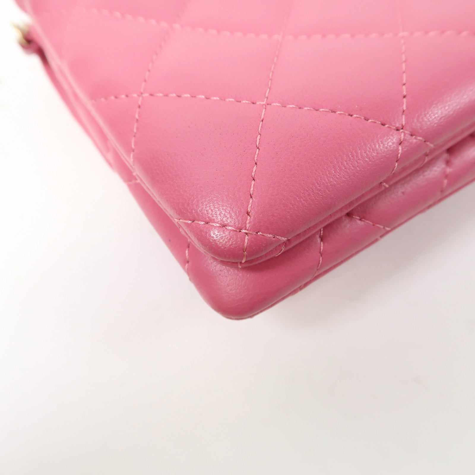 CHANEL 菱格羊皮皮革Chain Shoulder金扣鏈帶肩背袋粉紅色
