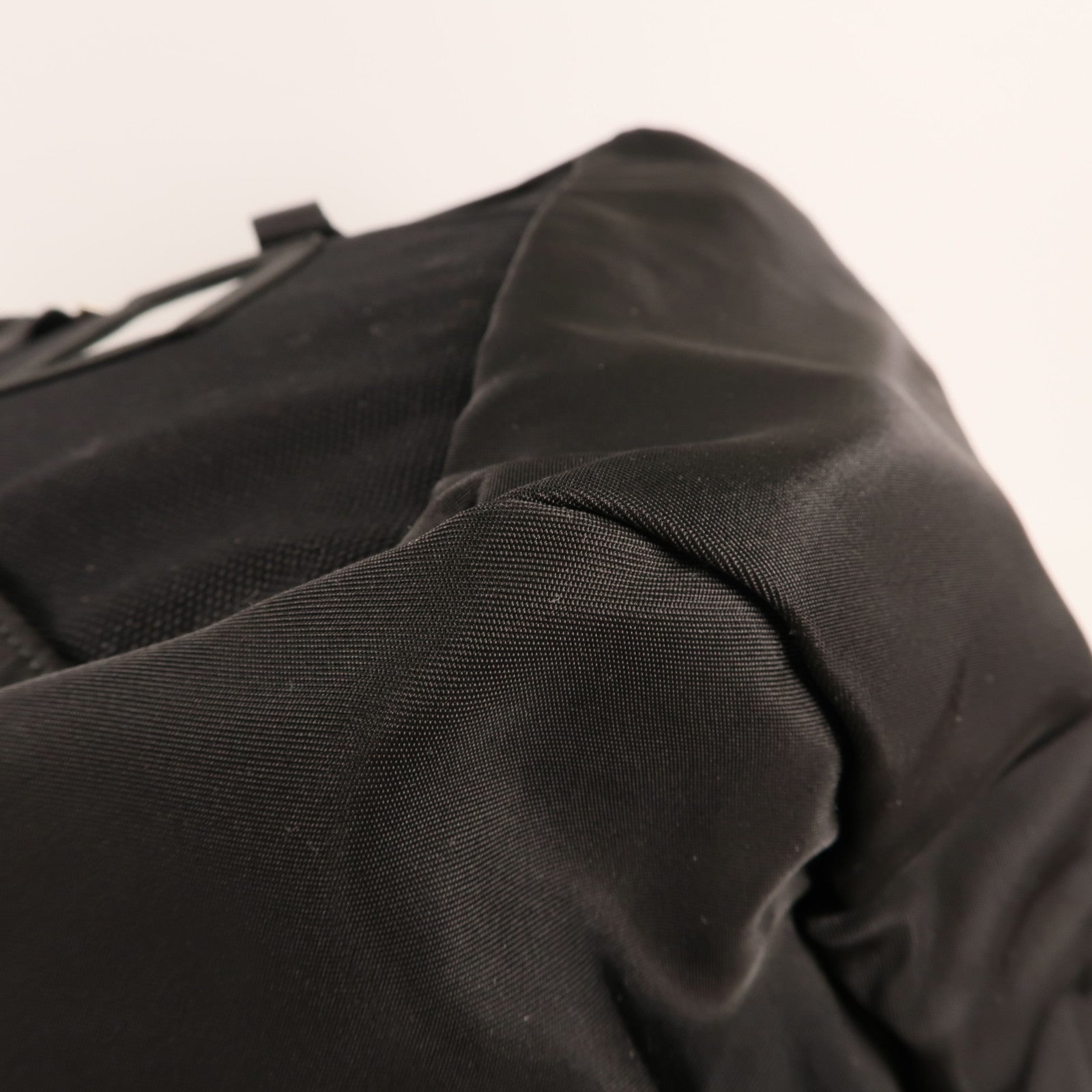 PRADA 尼龍Rucksack銀扣背包