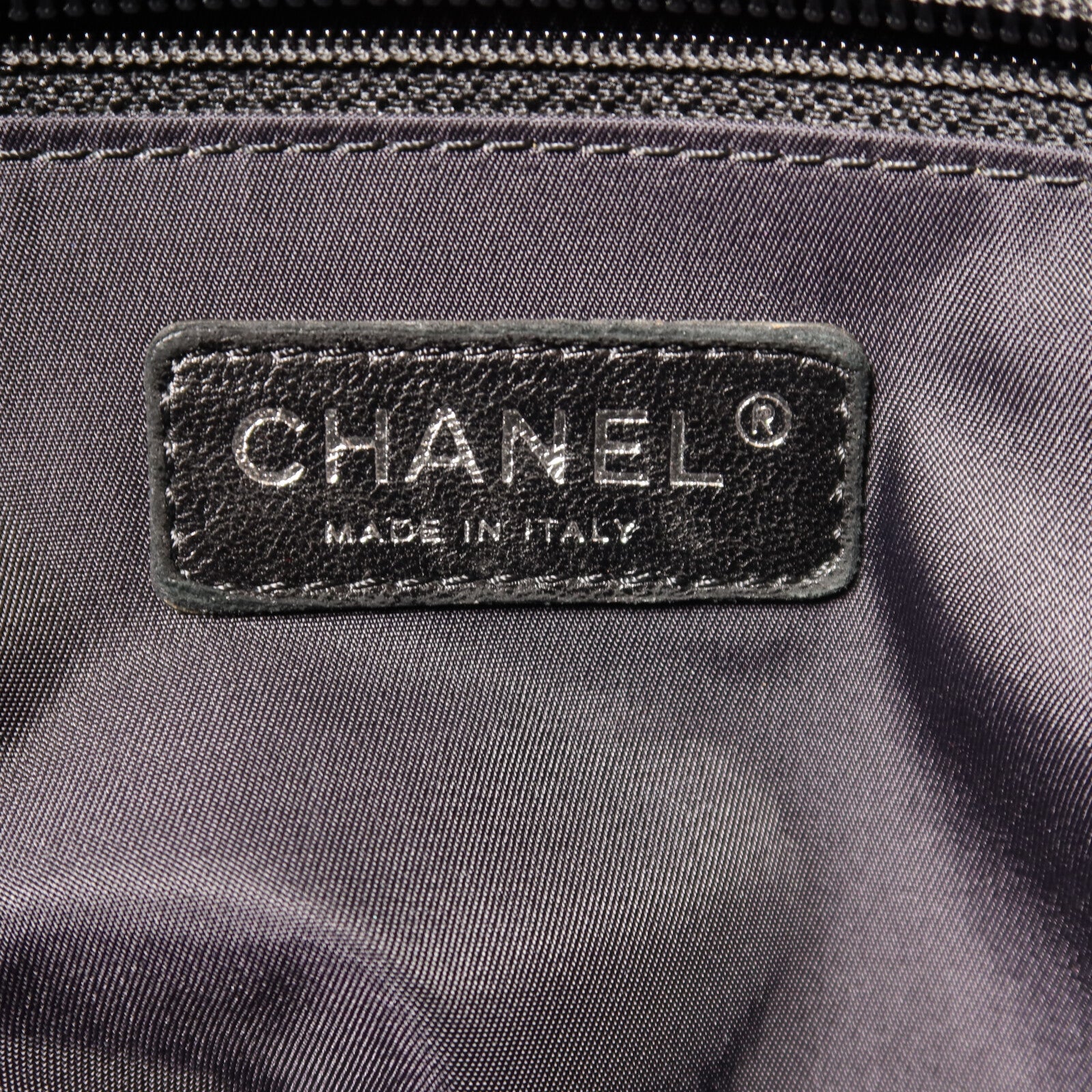 CHANEL 塗層帆布Biarritz Totebag MM銀扣手挽袋