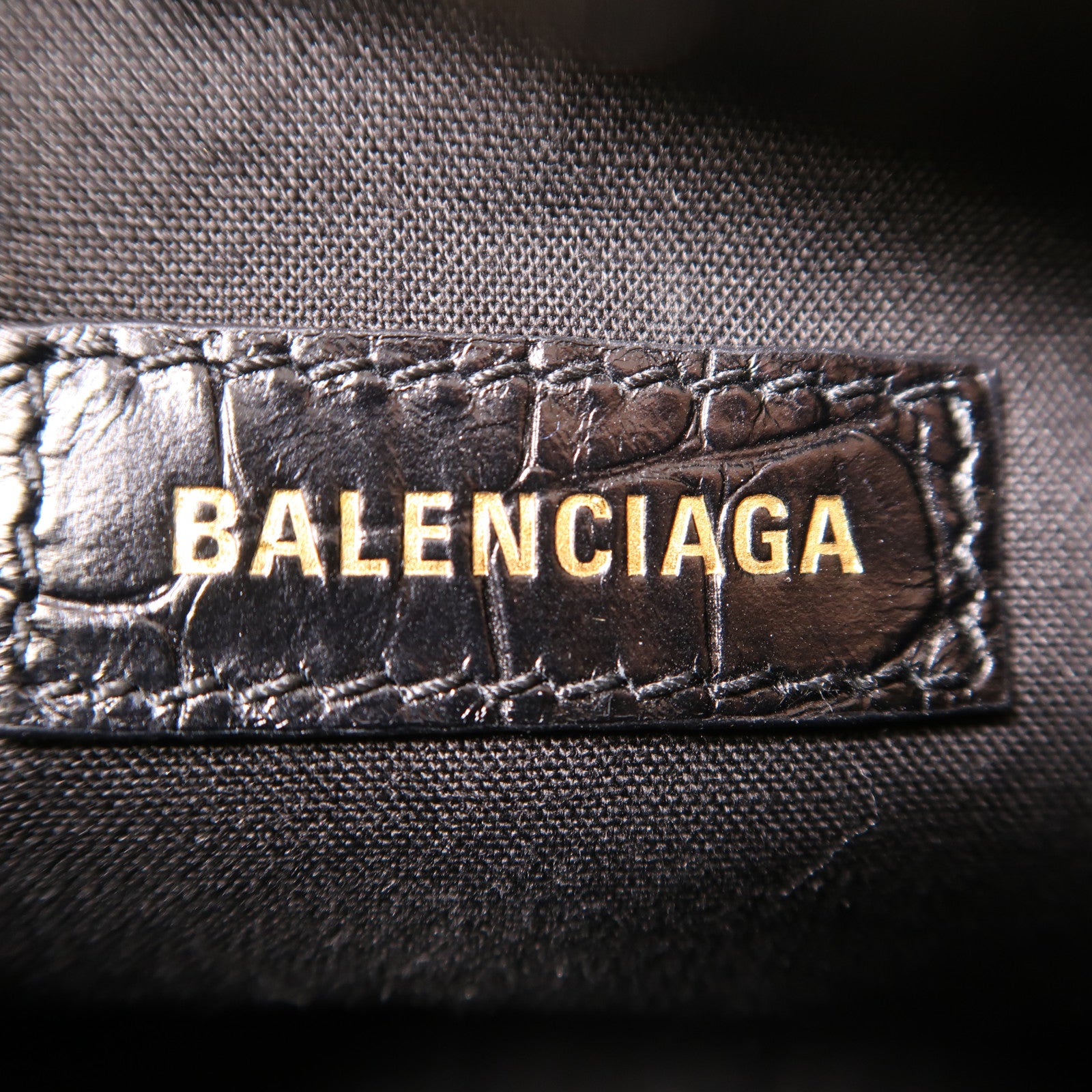 BALENCIAGA 皮革Le Cagole XS金扣肩背袋