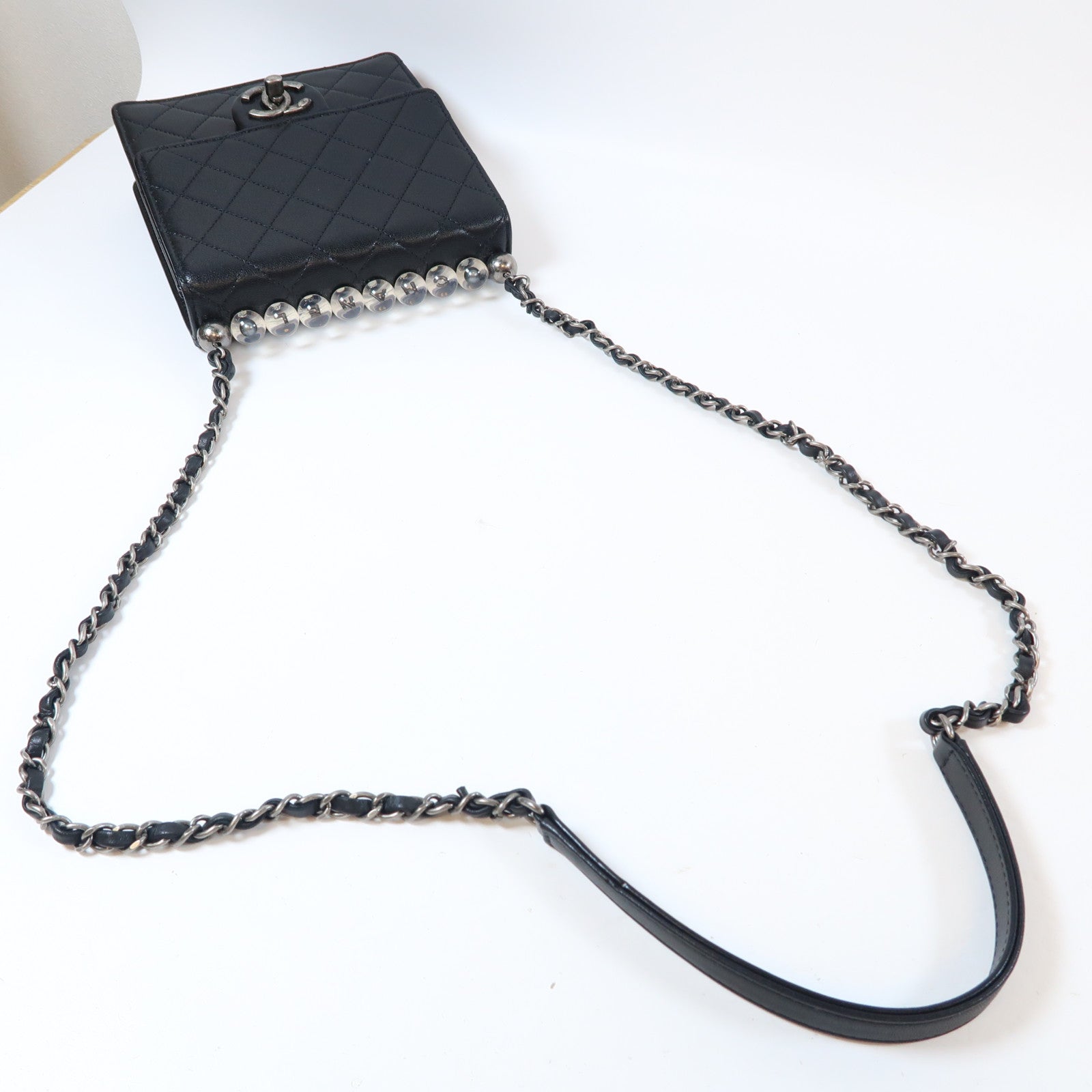 CHANEL 【激減優惠】菱格羊皮皮革Matelasse Pearl Chain黑扣鏈帶肩背袋黑色