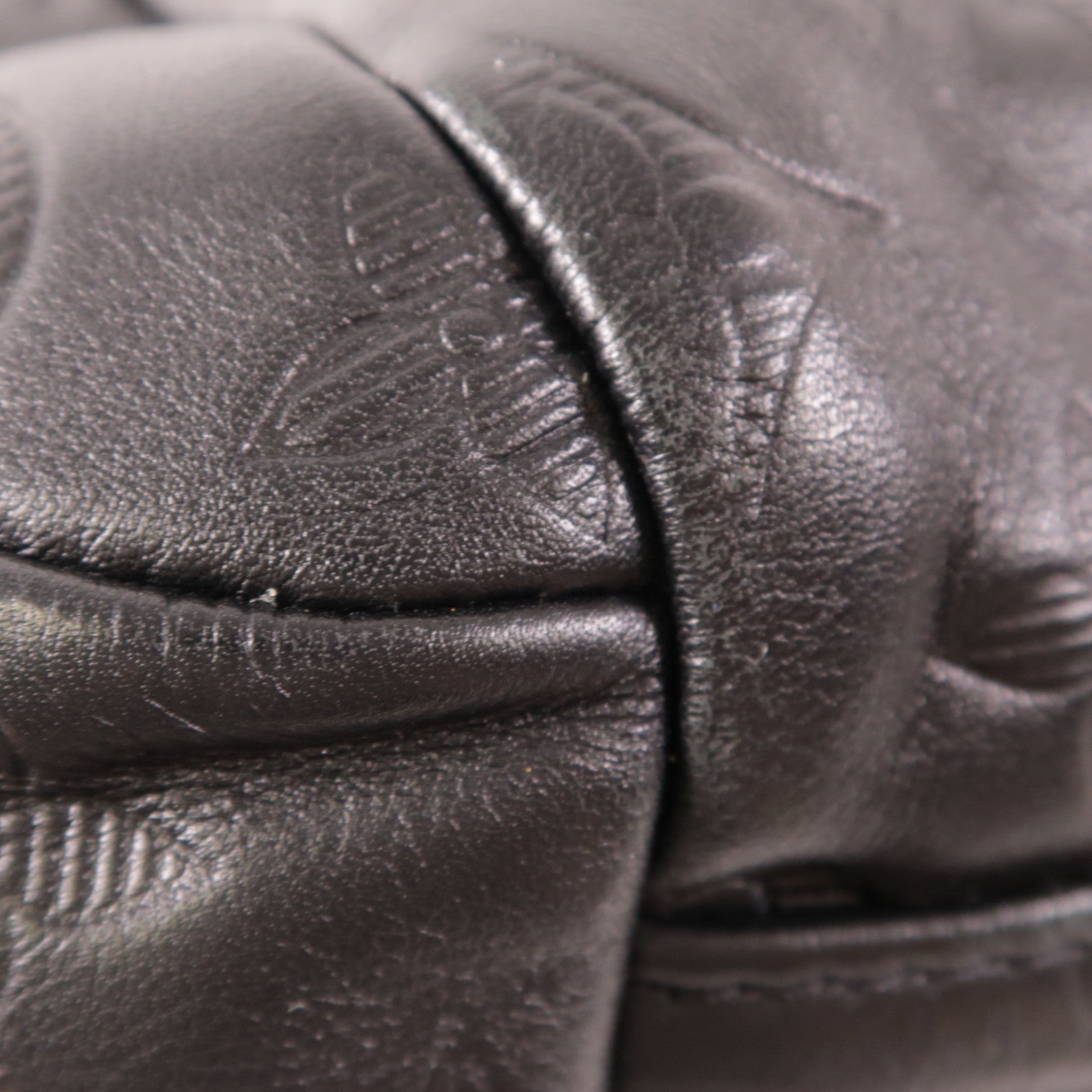 LOUIS VUITTON Monogram Shadow Trekking Backpack背包