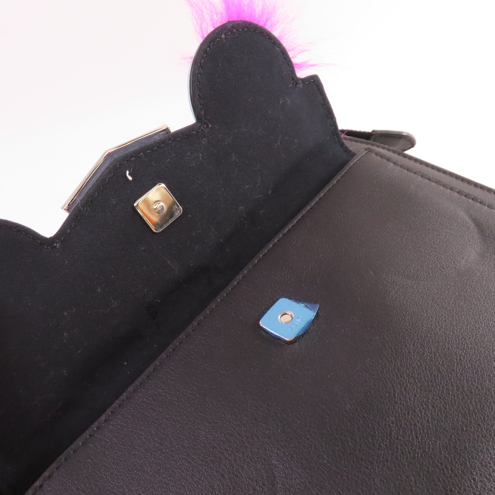 FENDI 【激減優惠】牛皮皮革Monster Shoulder Bag銀扣肩背袋黑色