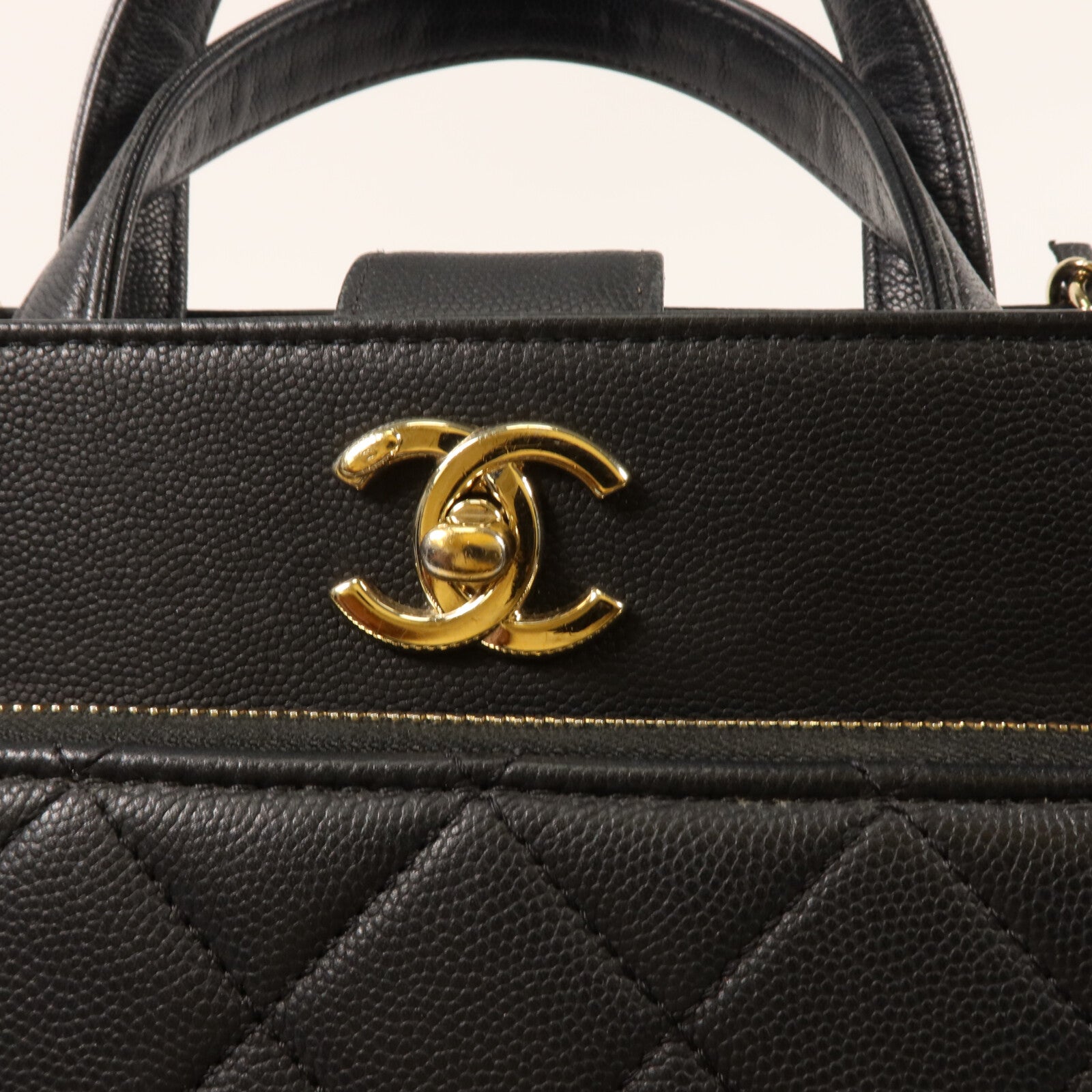CHANEL 牛皮皮革Business Affinity Shopping Bag鏈帶手挽肩背兩用袋