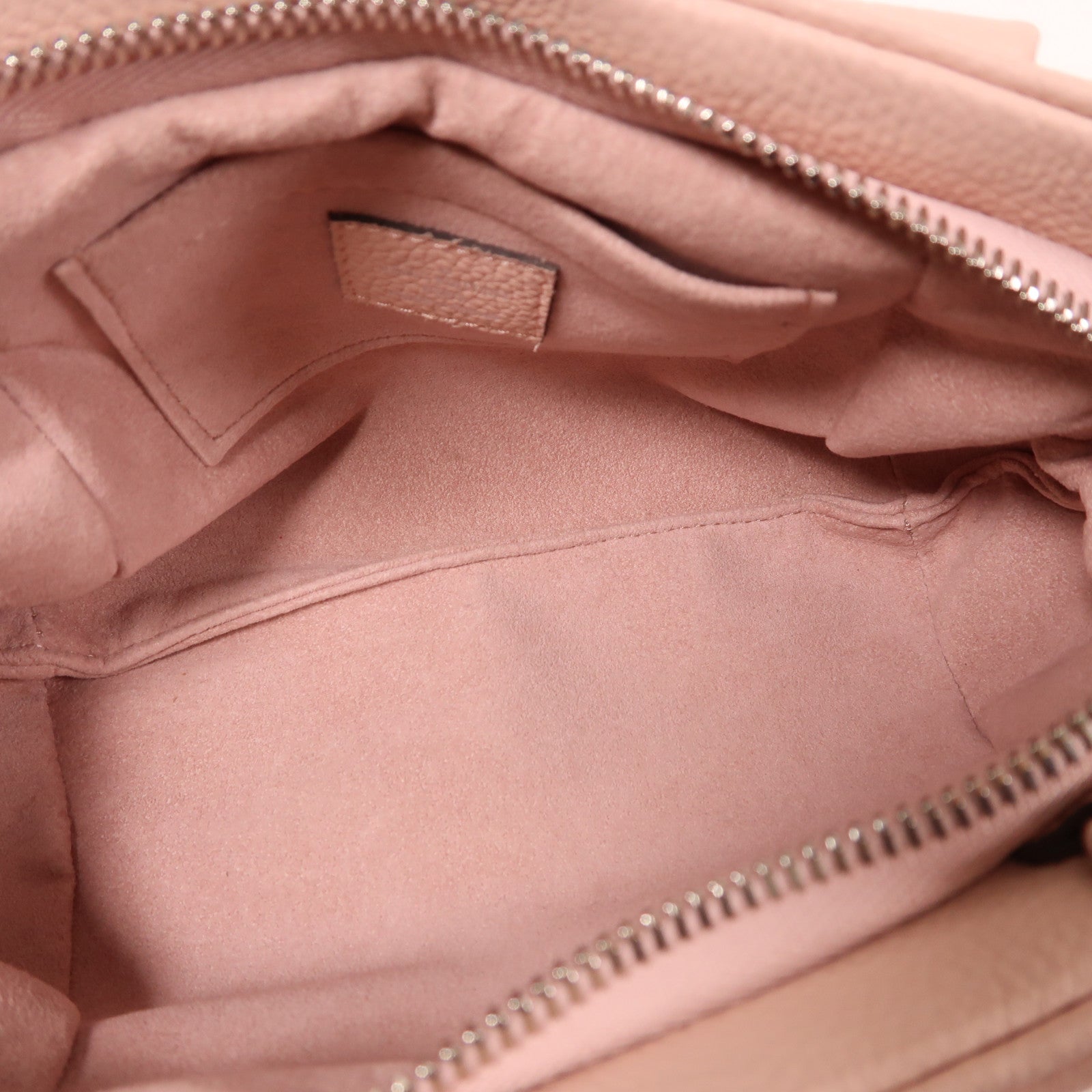 LOUIS VUITTON Monogram Mahina Scala Mini Pouch銀扣肩背袋