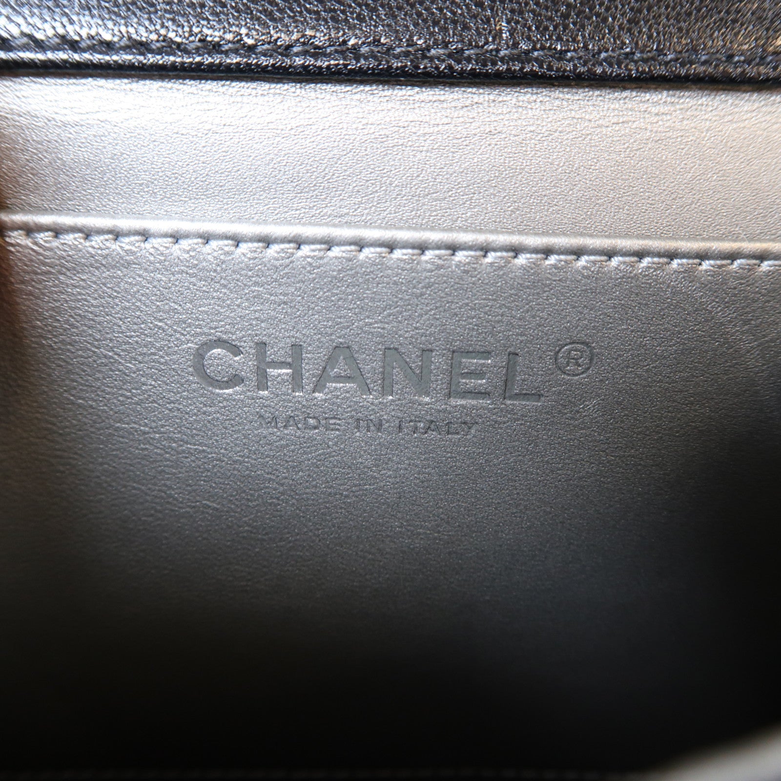 CHANEL 【激減優惠】菱格羊皮皮革Matelasse Pearl Chain黑扣鏈帶肩背袋黑色