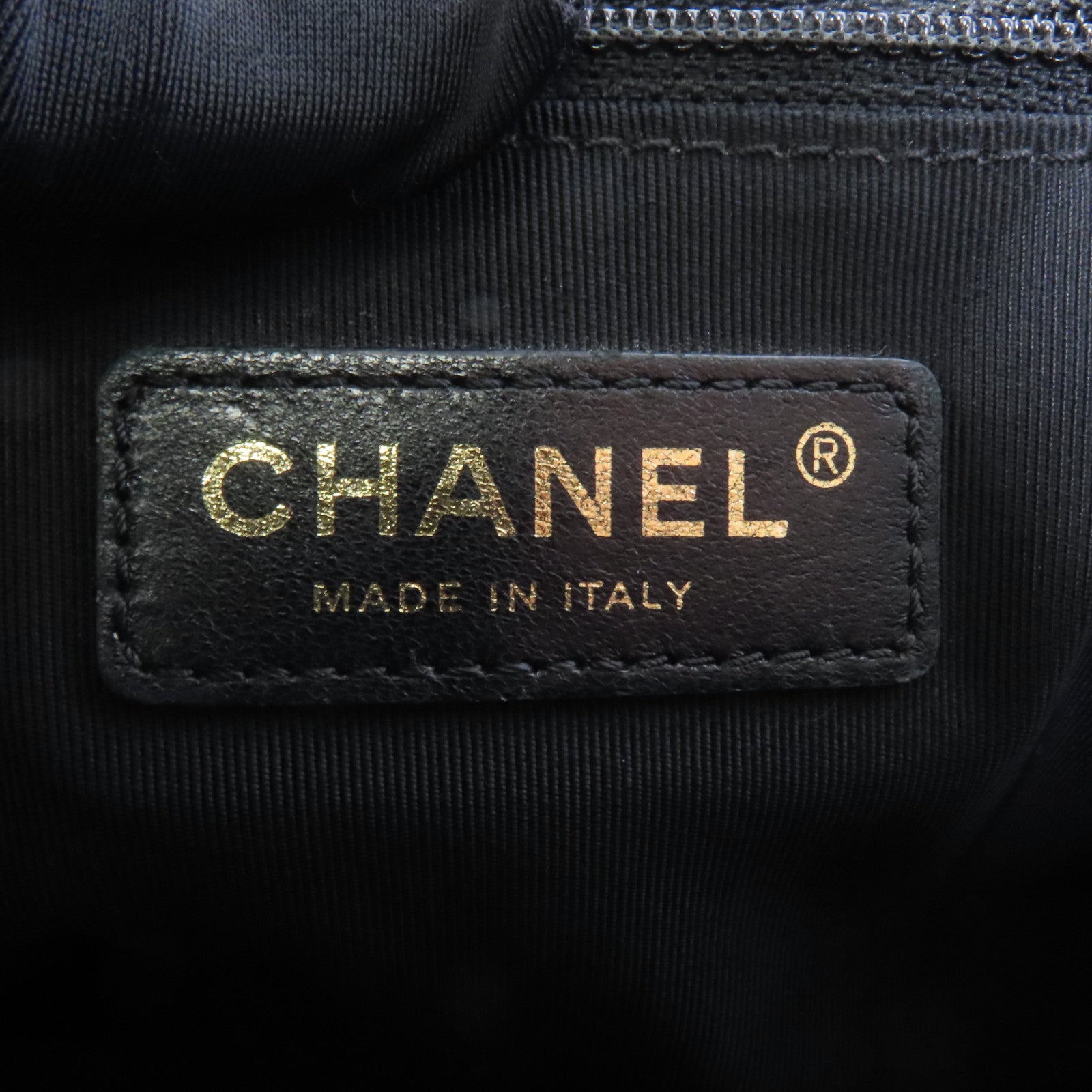 CHANEL 羊皮皮革Boy 28金扣鏈帶肩背袋