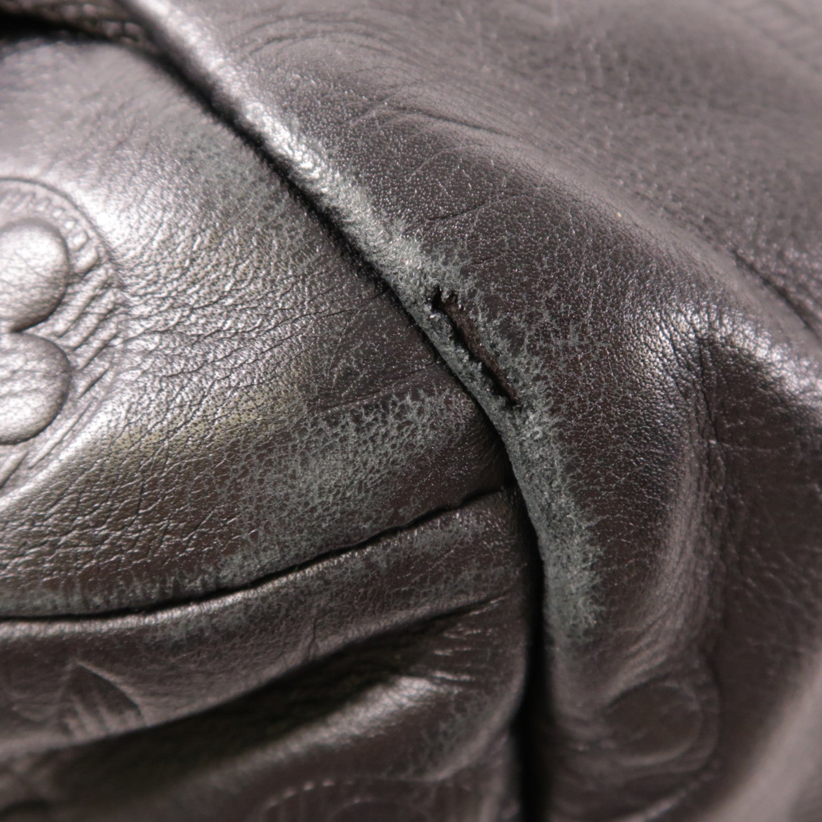 LOUIS VUITTON Monogram Shadow Trekking Backpack背包