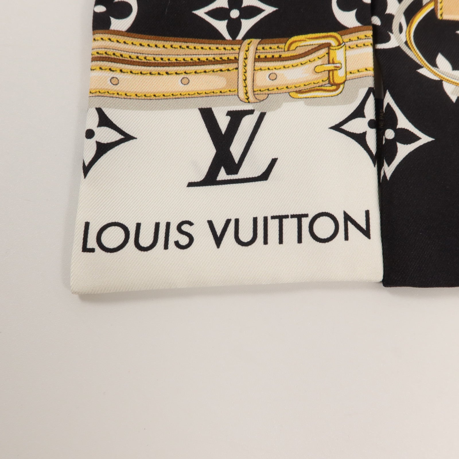 LOUIS VUITTON 絲質Confidential Bandeau 120X8cm絲巾