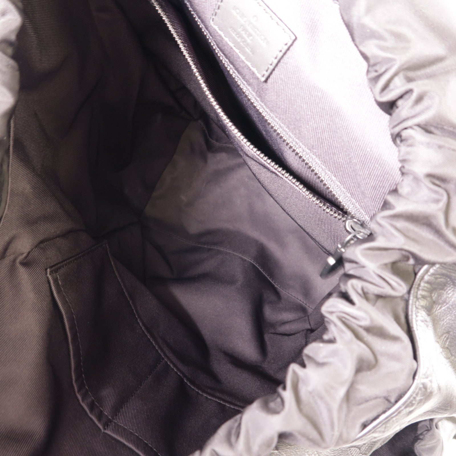 LOUIS VUITTON Monogram Shadow Trekking Backpack背包