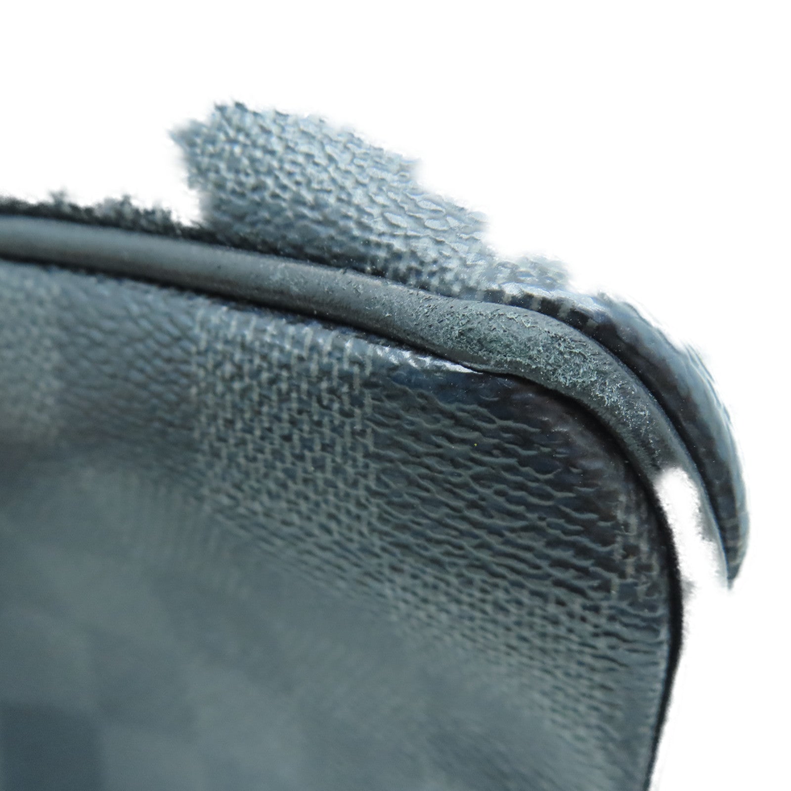 LOUIS VUITTON Damier Graphite Utility Messenger Bag肩背袋黑色